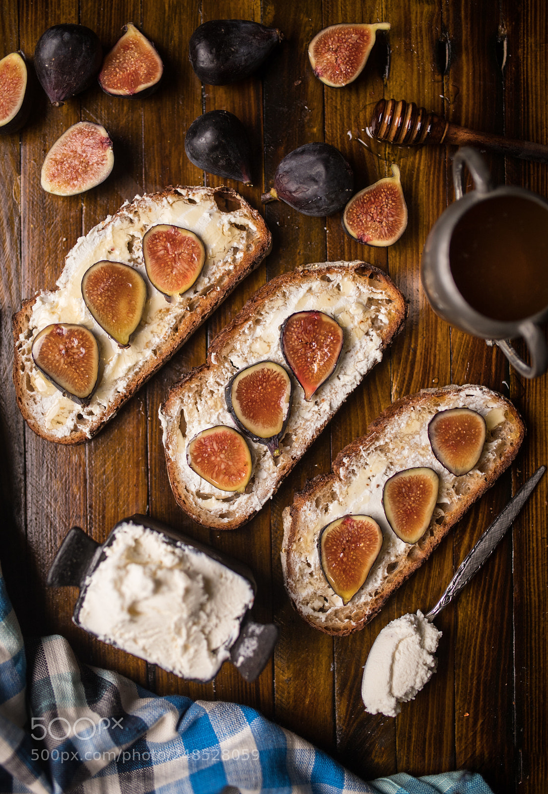 Canon EOS 6D Mark II sample photo. Toasted bread photography
