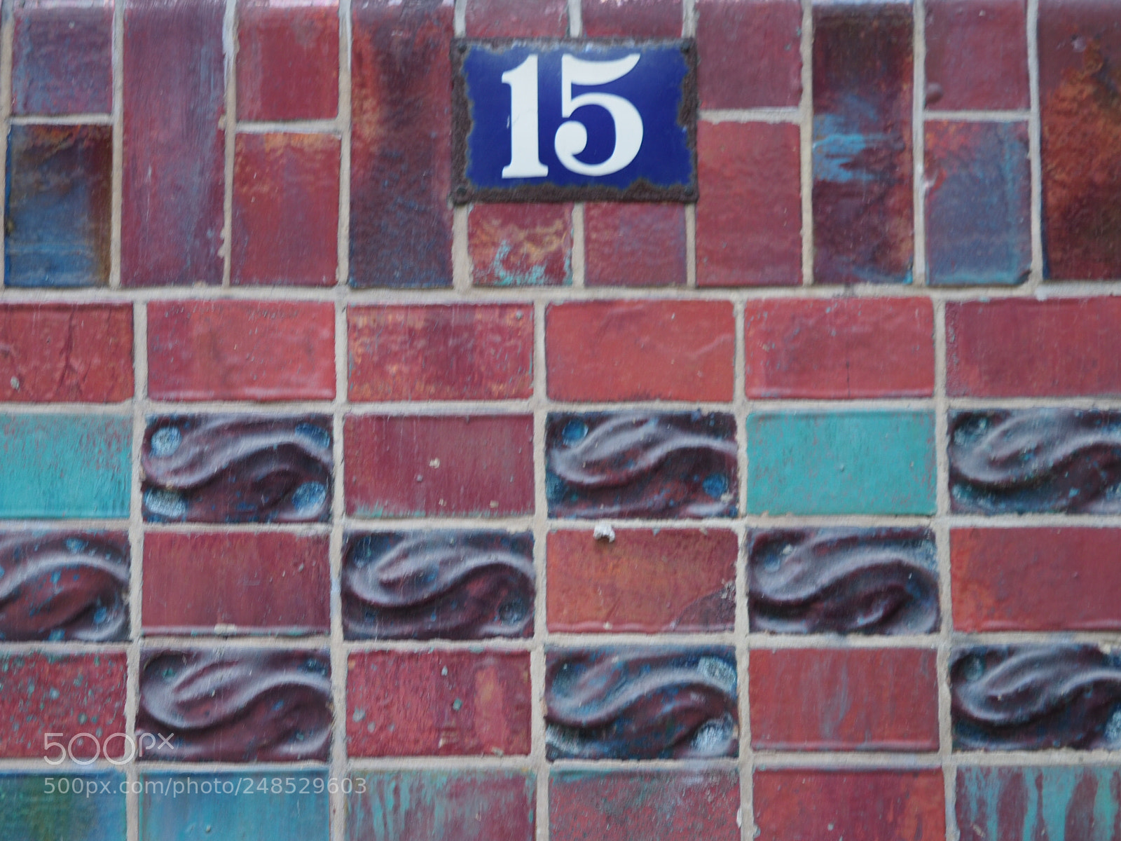 Olympus OM-D E-M1 Mark II sample photo. Hamburg wall mosaik photography