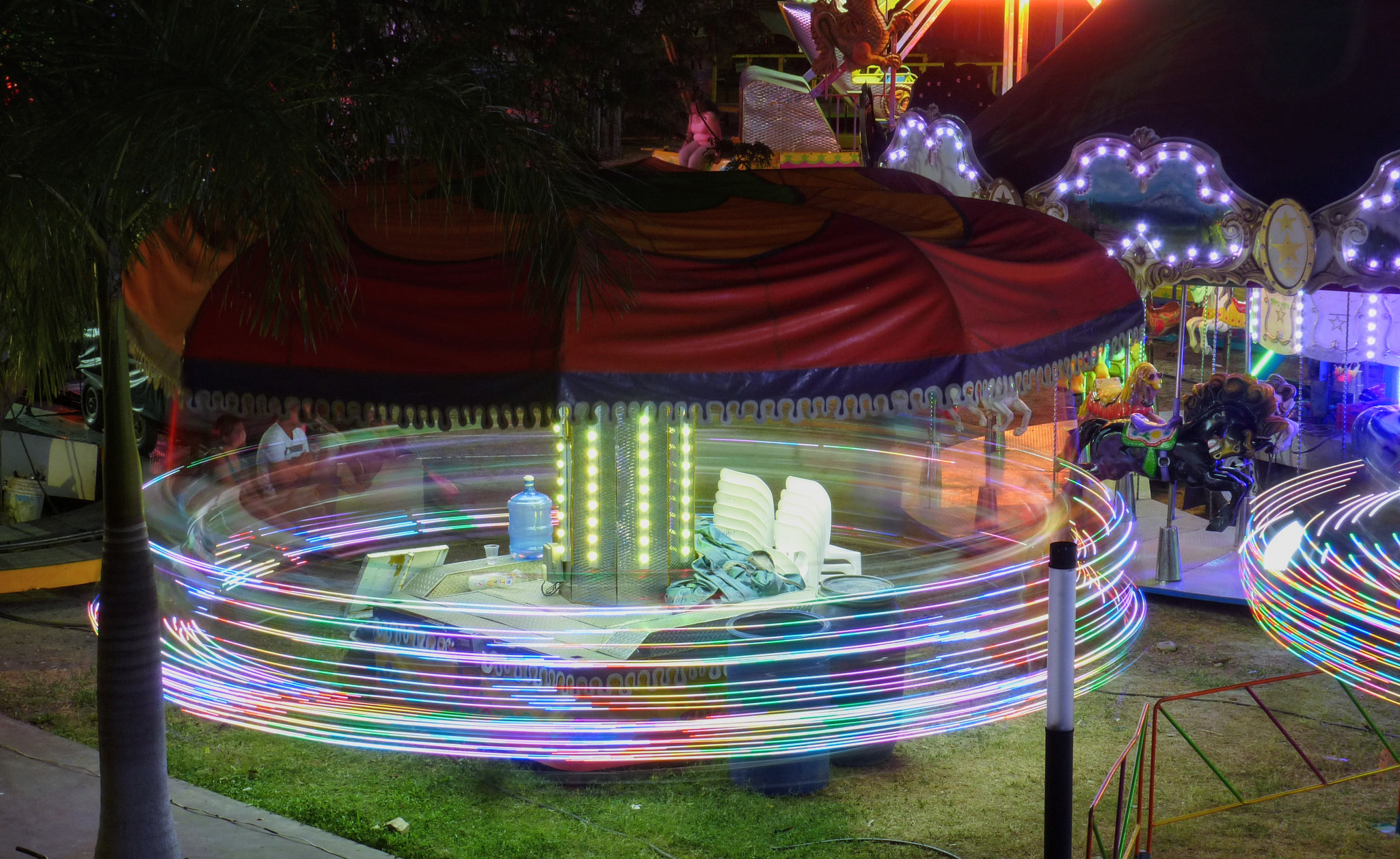 Panasonic DMC-ZS15 sample photo. Noche en la feria photography