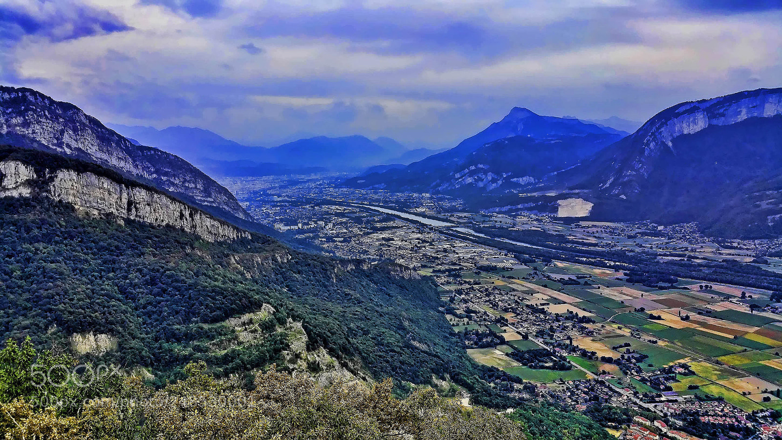 Samsung Galaxy Note4 sample photo. Seen from above photography
