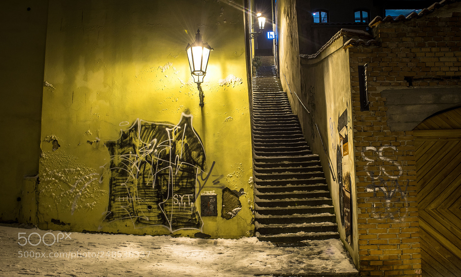 Nikon D800 sample photo. Lampa a schody photography