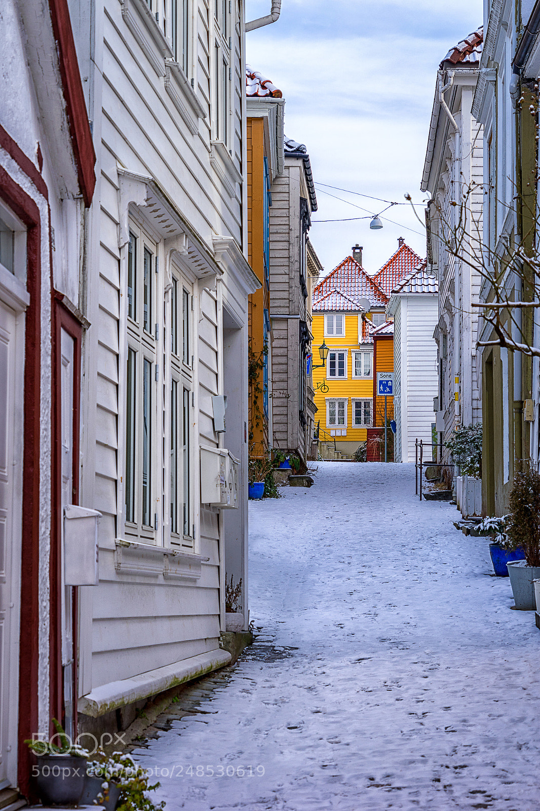 Sony a7 II sample photo. Streets of bergen, norway photography