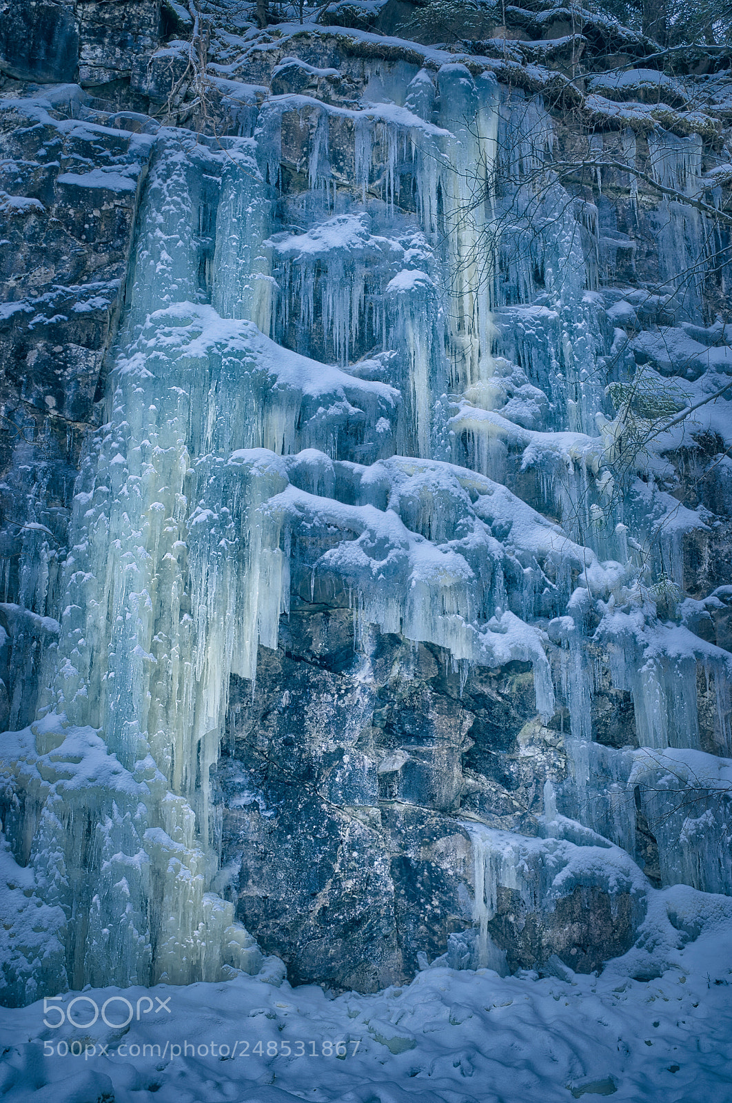 Pentax K-1 sample photo. Ice photography