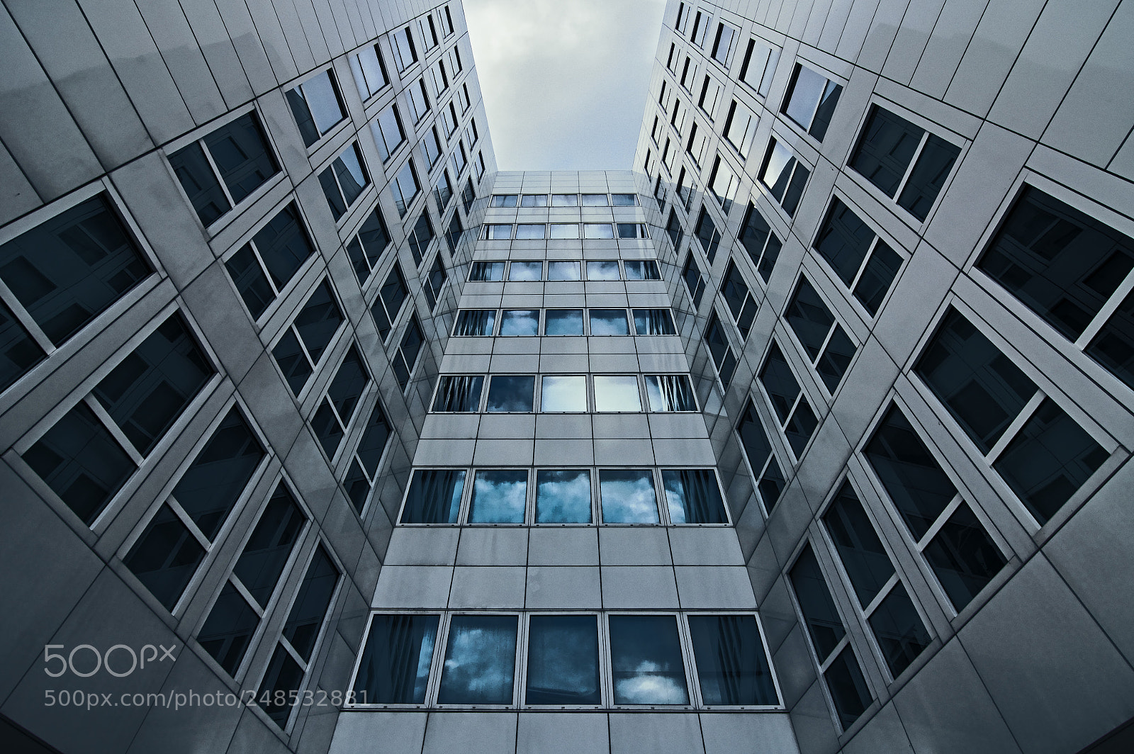 Nikon D90 sample photo. Windows photography