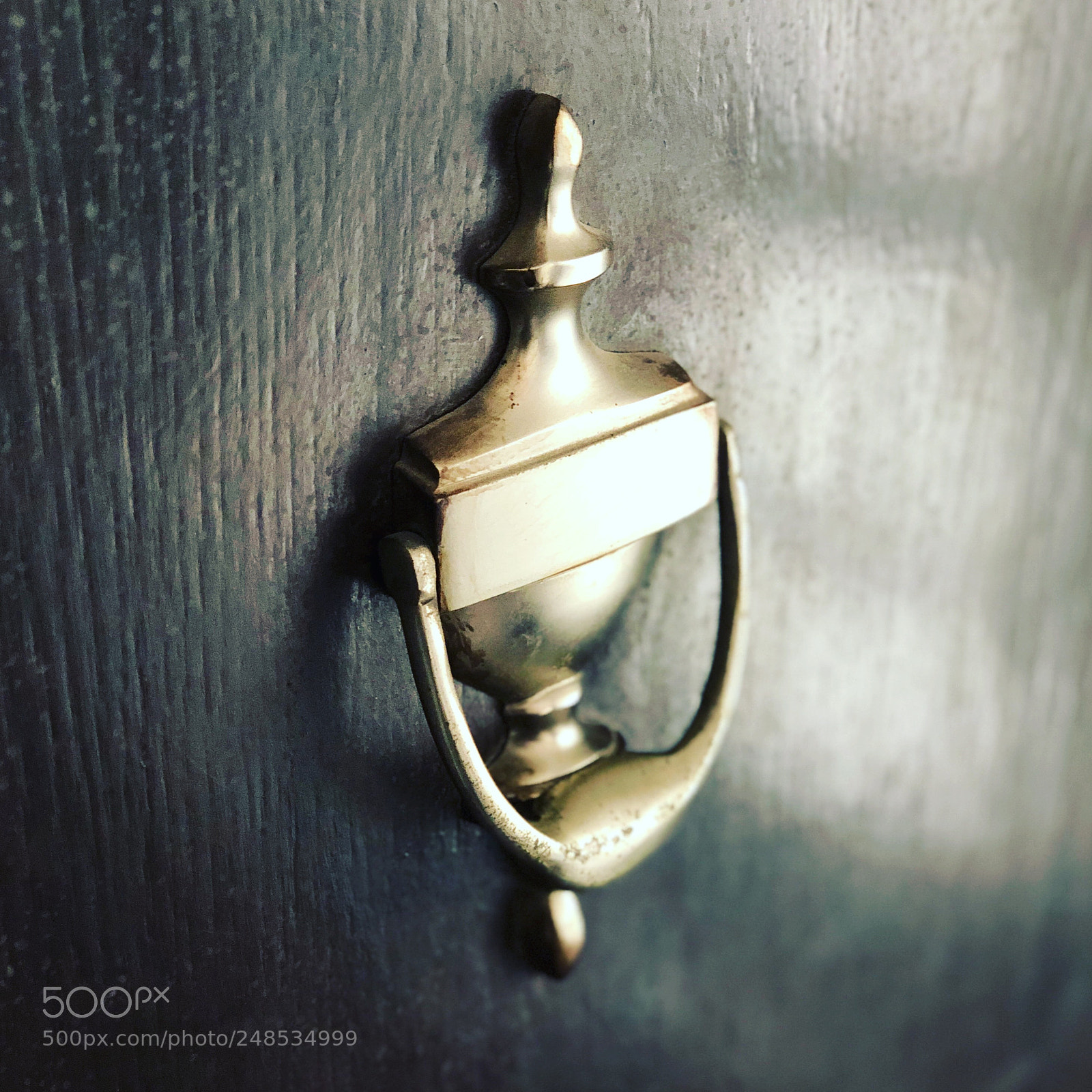 Apple iPhone X sample photo. Knock knock photography