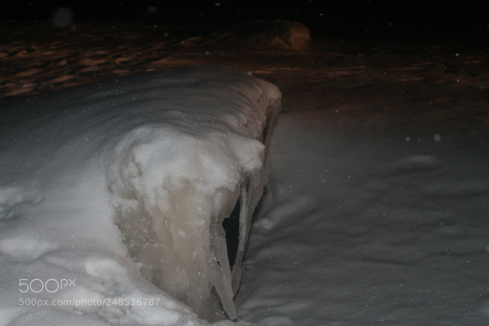 Canon EOS 1100D (EOS Rebel T3 / EOS Kiss X50) sample photo. Winter bench photography