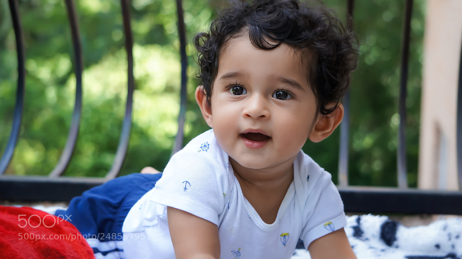 Sony Alpha NEX-5N sample photo. Twinkling eyes photography