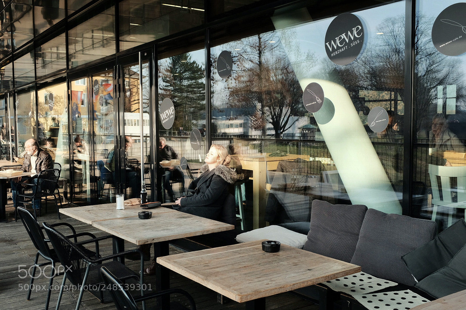 Fujifilm X100F sample photo. Sunbath photography