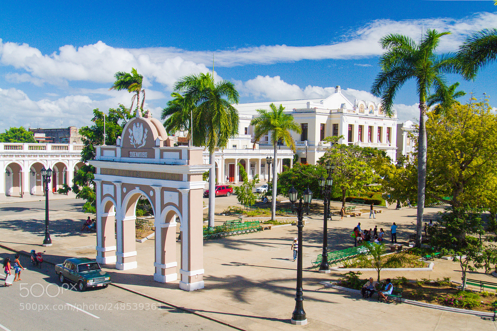 Canon EOS 7D sample photo. Plaza in cienfuegos photography