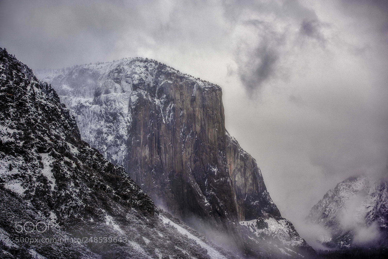 Nikon D810 sample photo. Storm over el capitan photography