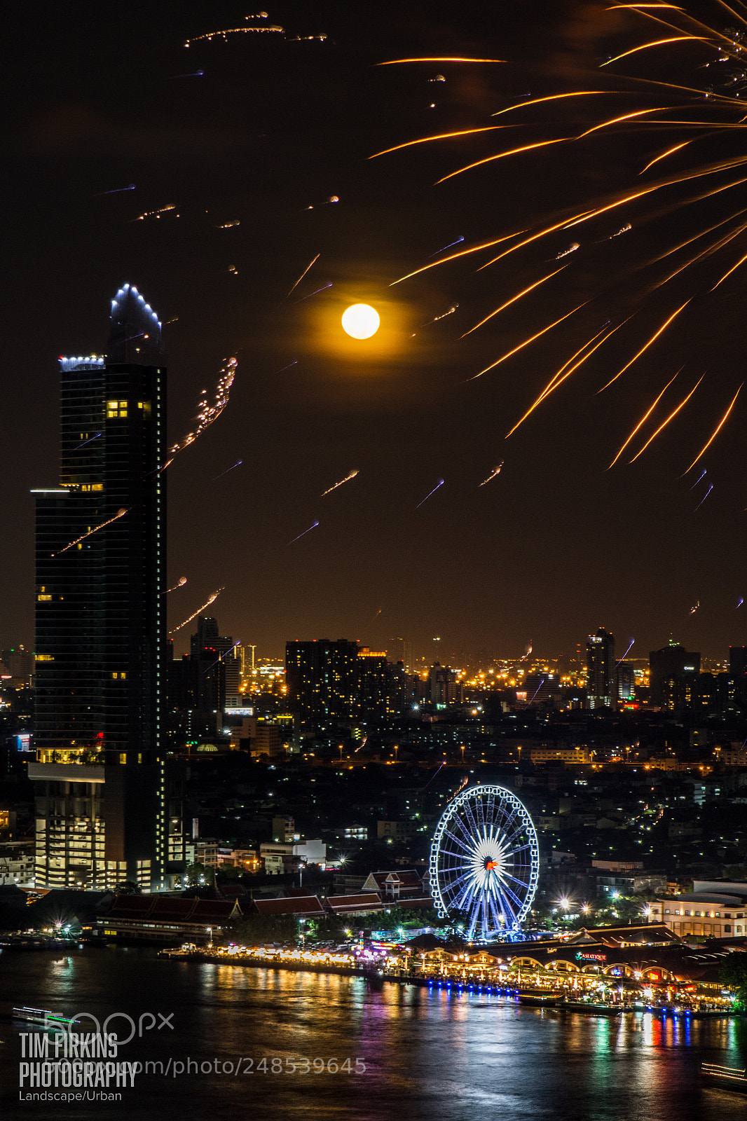 Sony SLT-A77 sample photo. Full moon fireworks over photography
