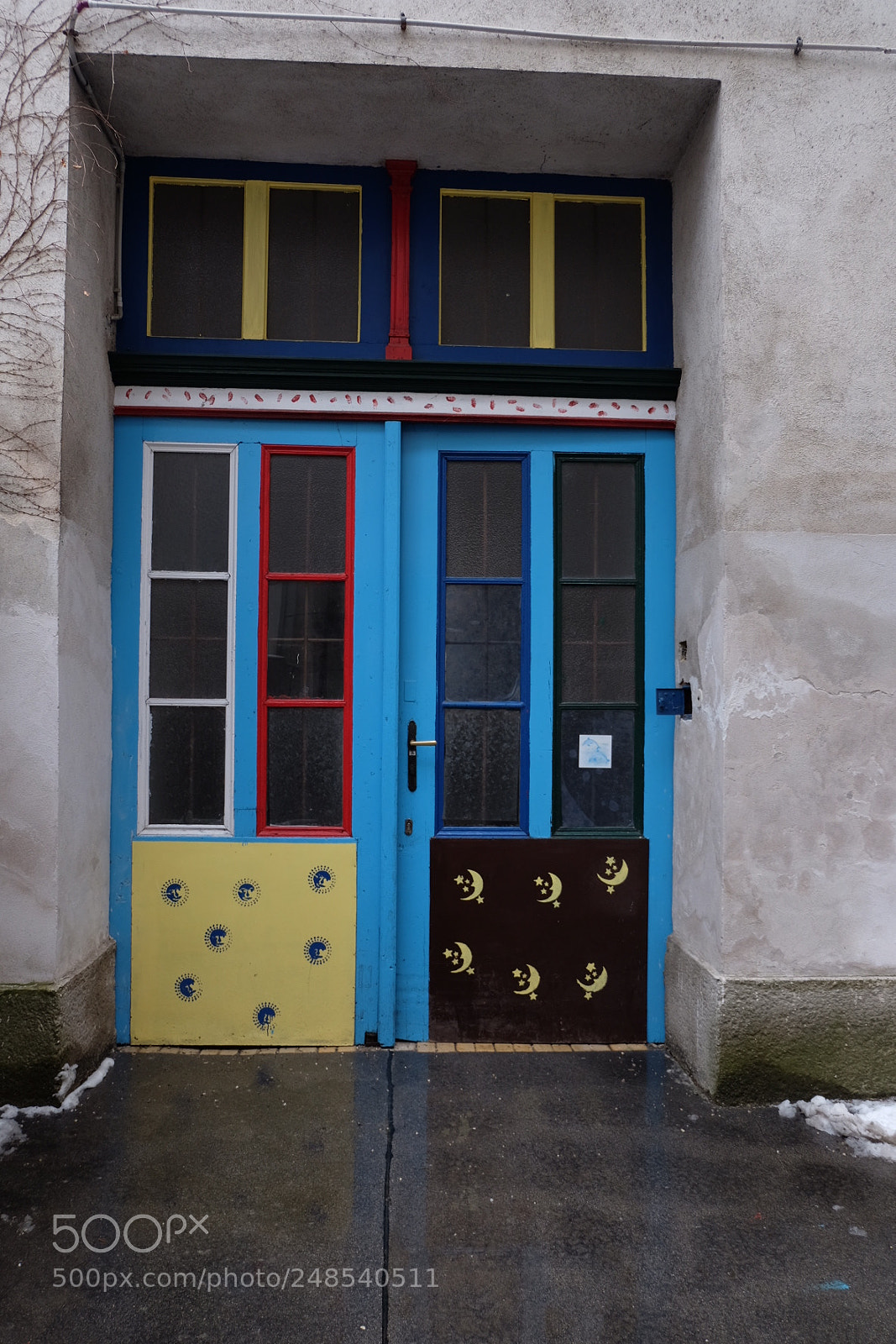 Fujifilm X-T10 sample photo. Colourful doors photography