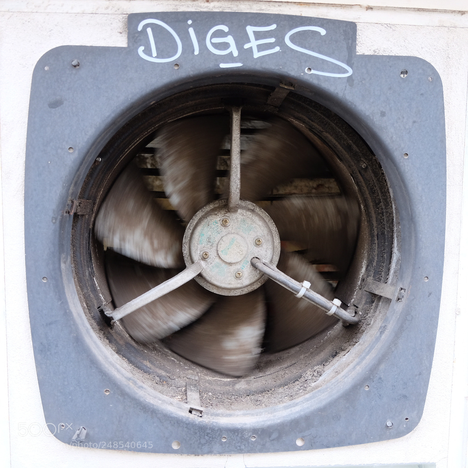 Fujifilm X-T10 sample photo. An air fan photography