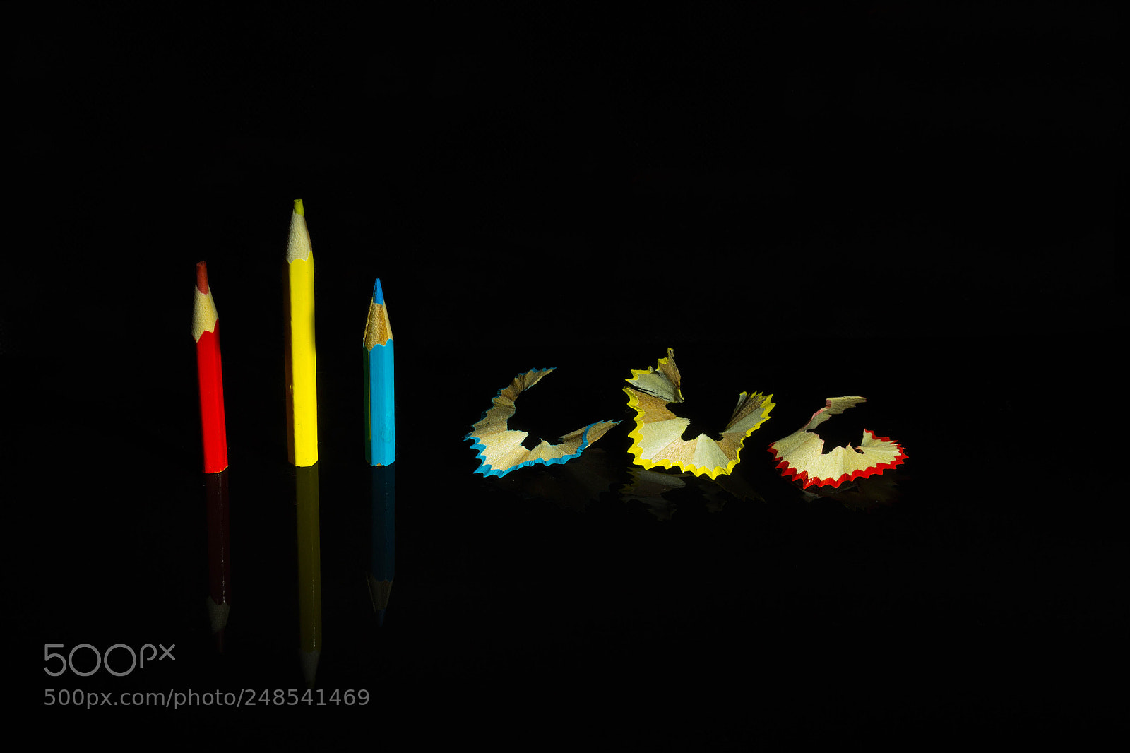 Canon EOS 700D (EOS Rebel T5i / EOS Kiss X7i) sample photo. Coloured pencils photography