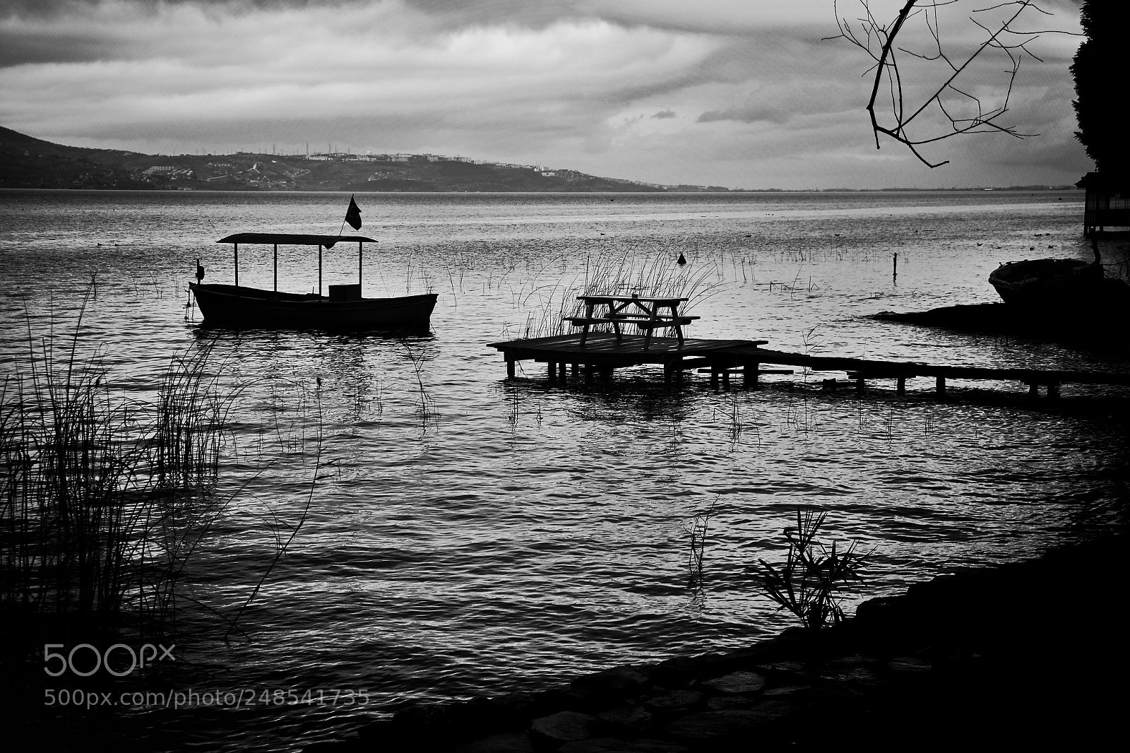 Samsung NX300 sample photo. Thé lake photography