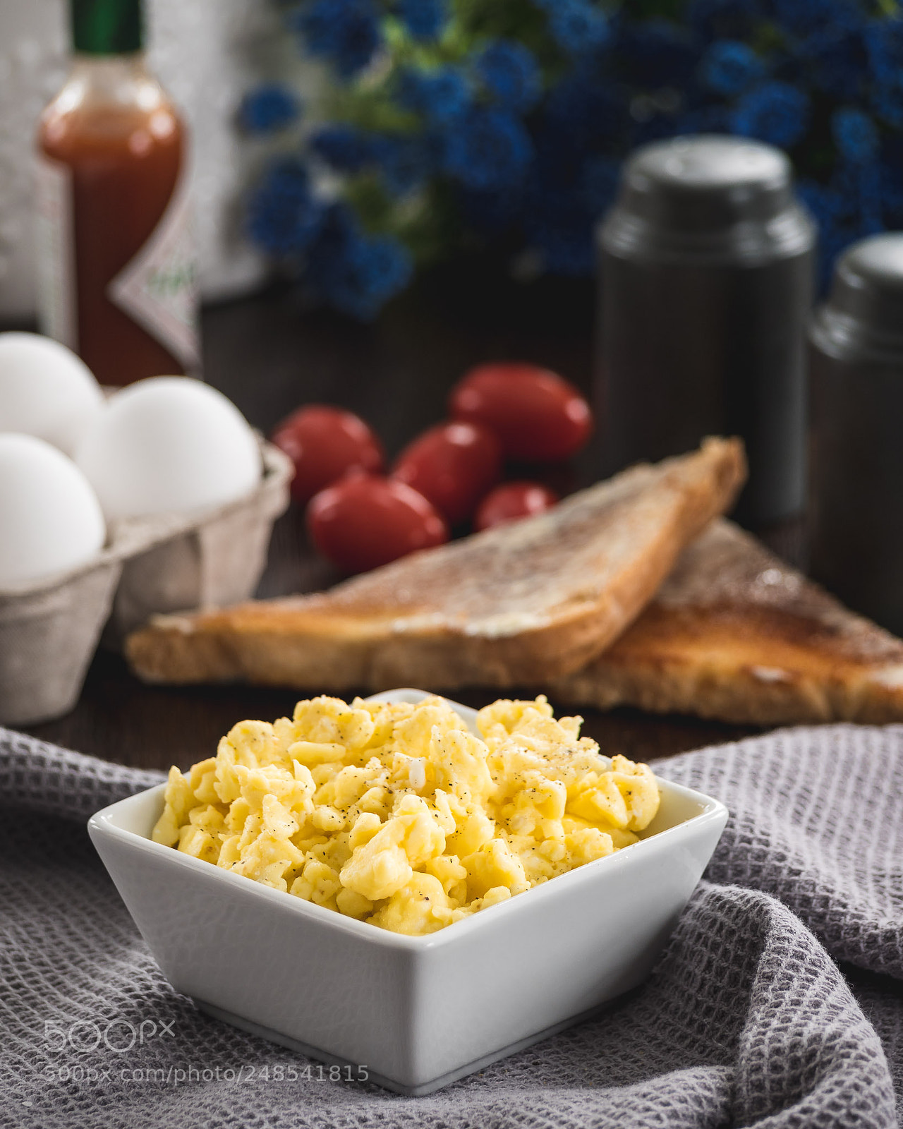 Panasonic Lumix DMC-GX85 (Lumix DMC-GX80 / Lumix DMC-GX7 Mark II) sample photo. Scrambled eggs photography
