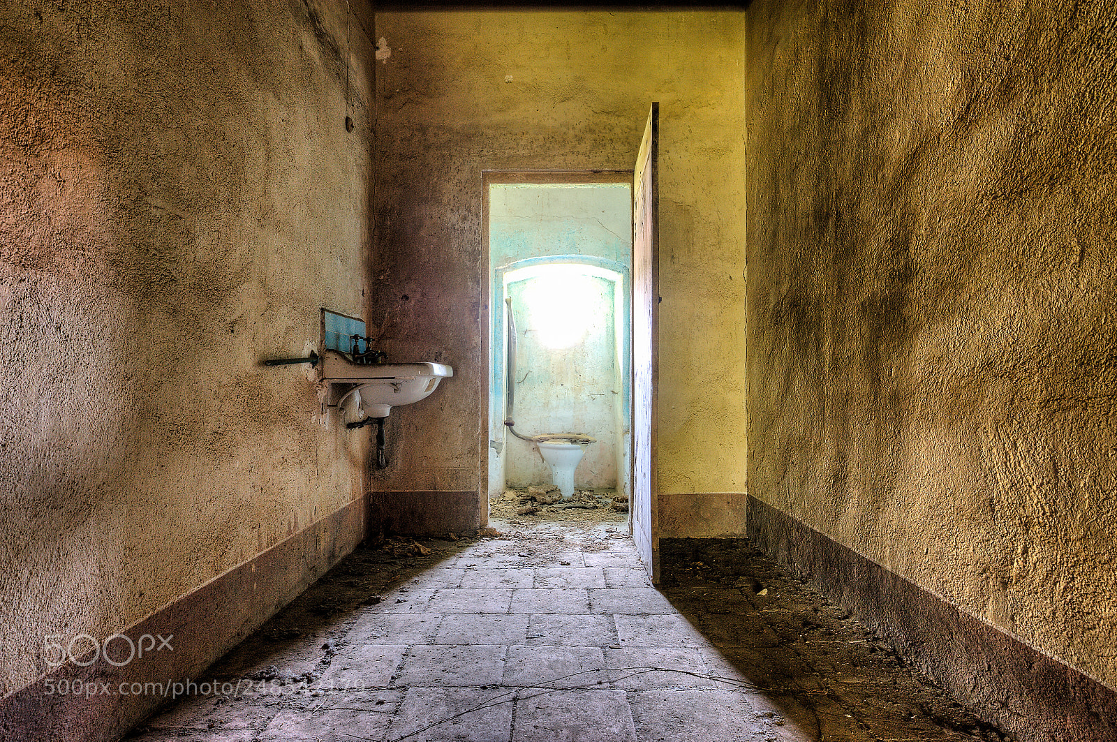 Nikon D700 sample photo. Toilet is free! photography
