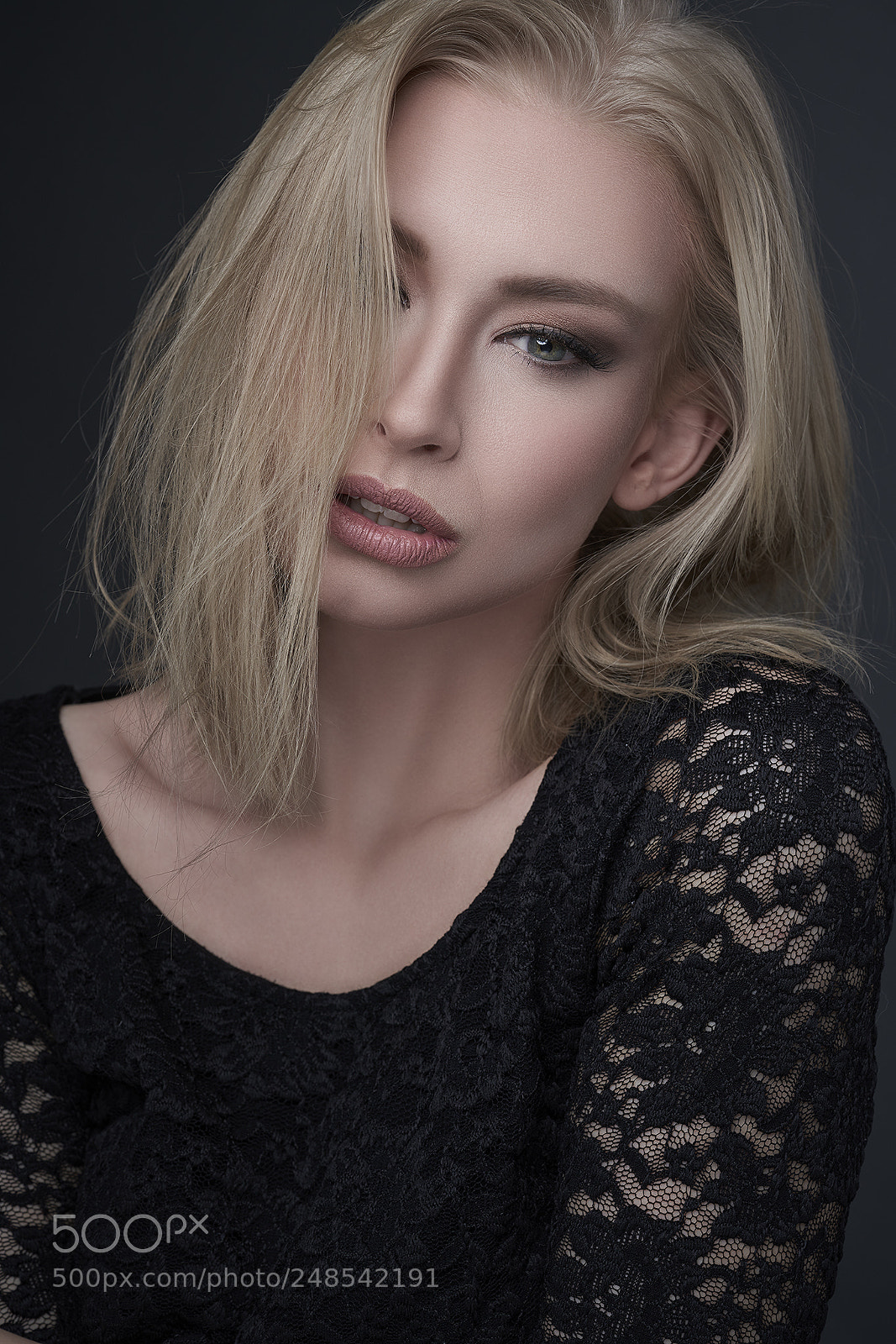Sony a7R III + Sony FE 90mm F2.8 Macro G OSS sample photo. Sandra photography