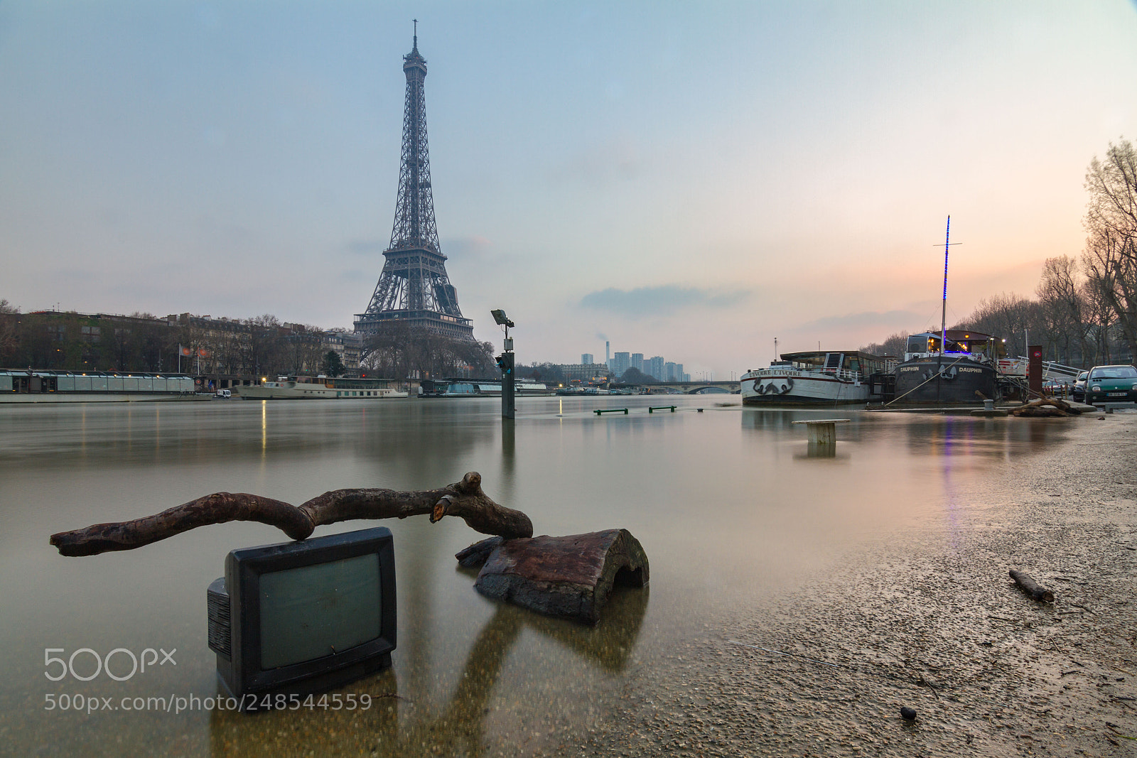 Canon EOS 7D sample photo. Watching tv or reality ! photography