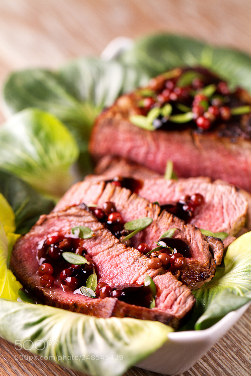 Canon EOS 7D sample photo. Beef tenderloin sliced photography