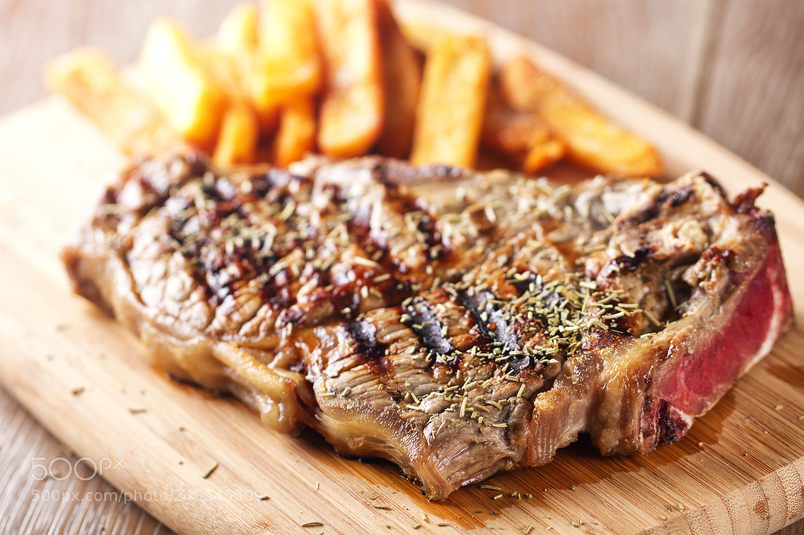 Canon EOS 7D sample photo. Grilled beefsteak with french photography