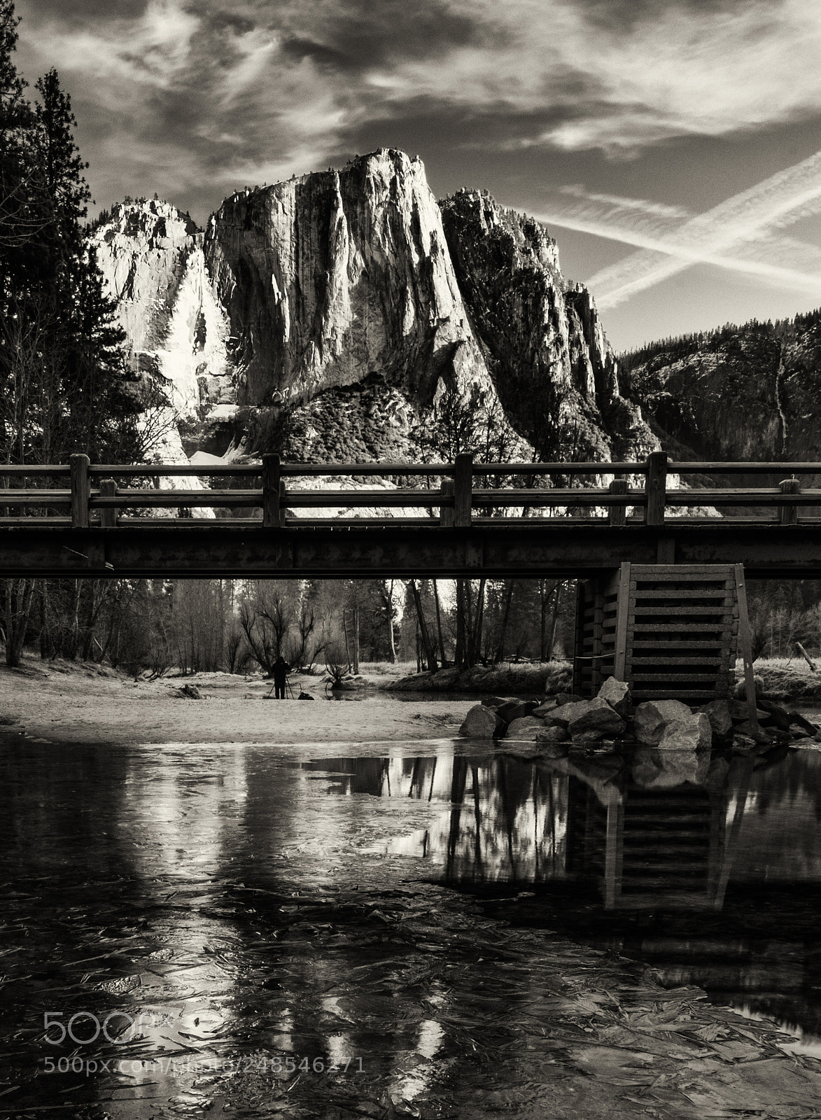 Nikon D7100 sample photo. Frozen before the falls photography