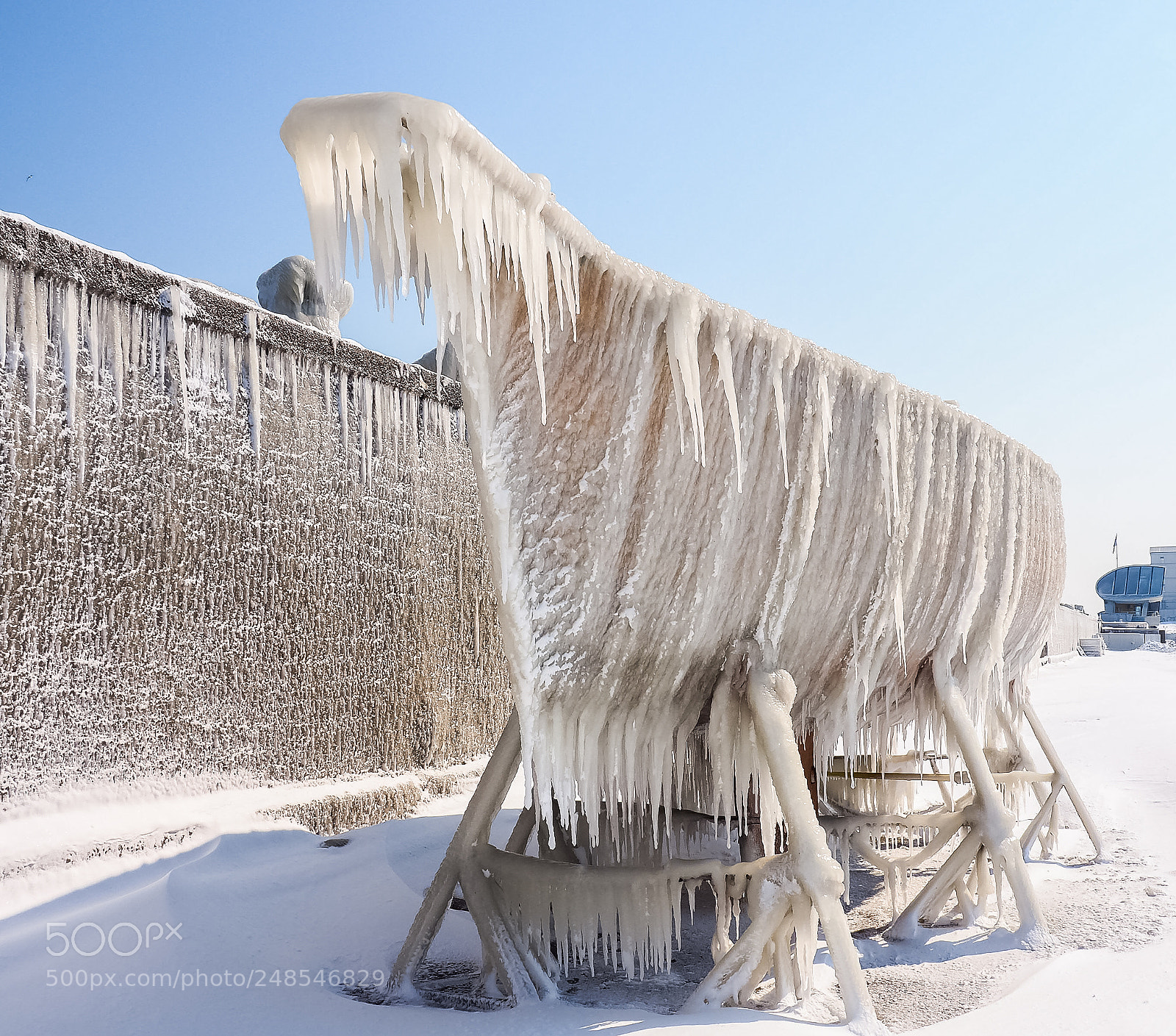 Olympus OM-D E-M10 II sample photo. The magic of ice  3 photography