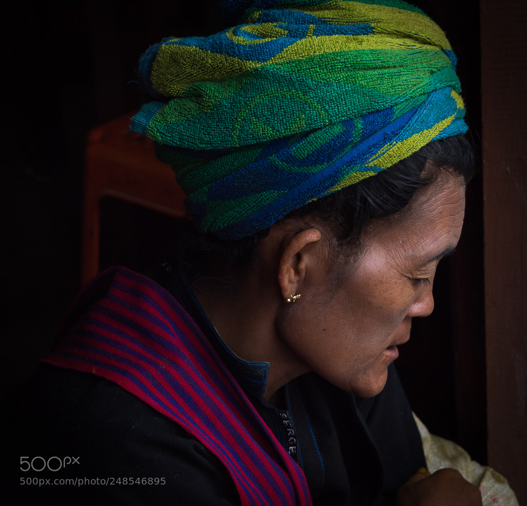 Nikon D810 sample photo. Floating market vendor in photography