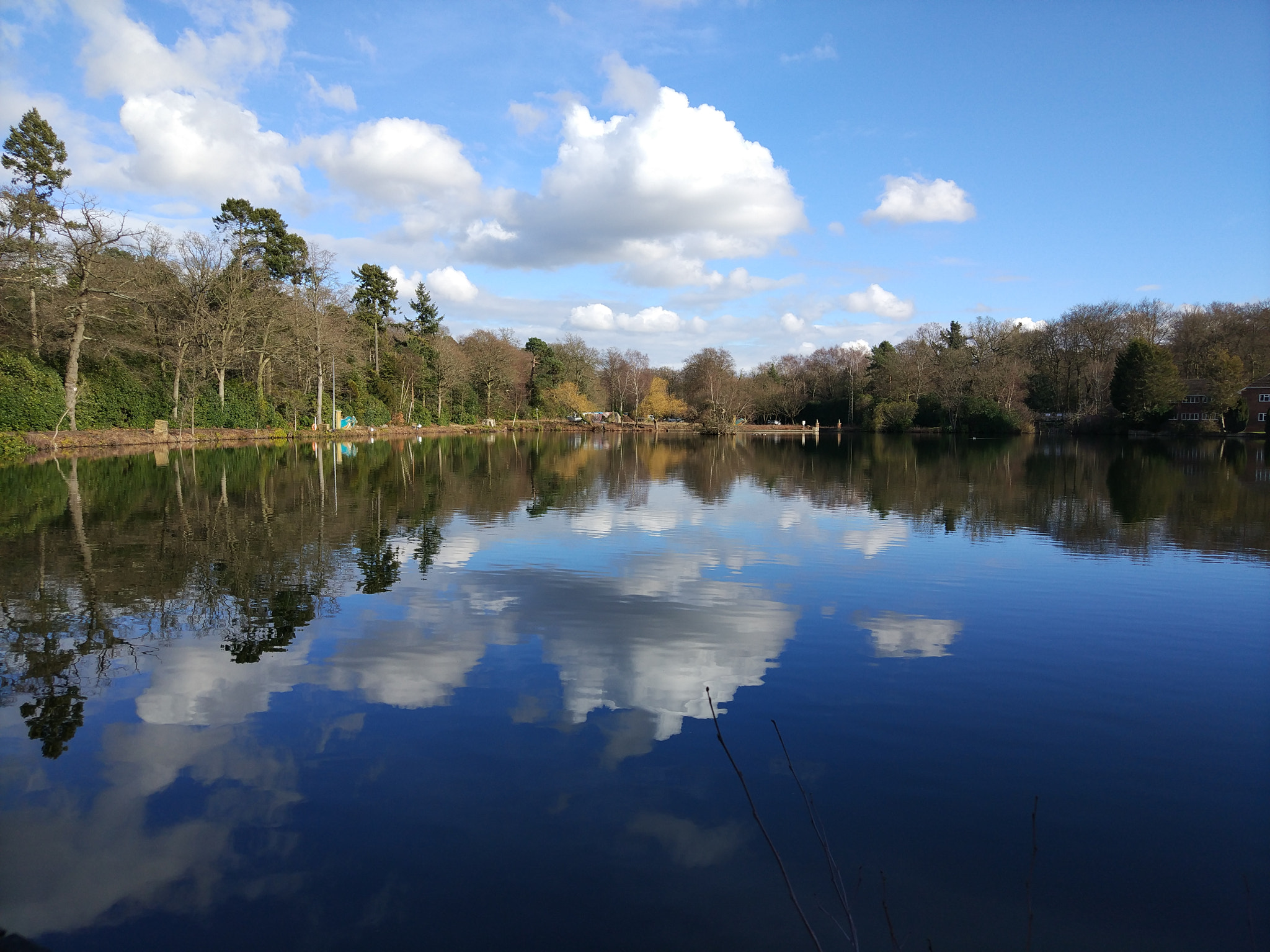 Xiaomi Mi Note2 sample photo. Lakeside- camberley uk photography