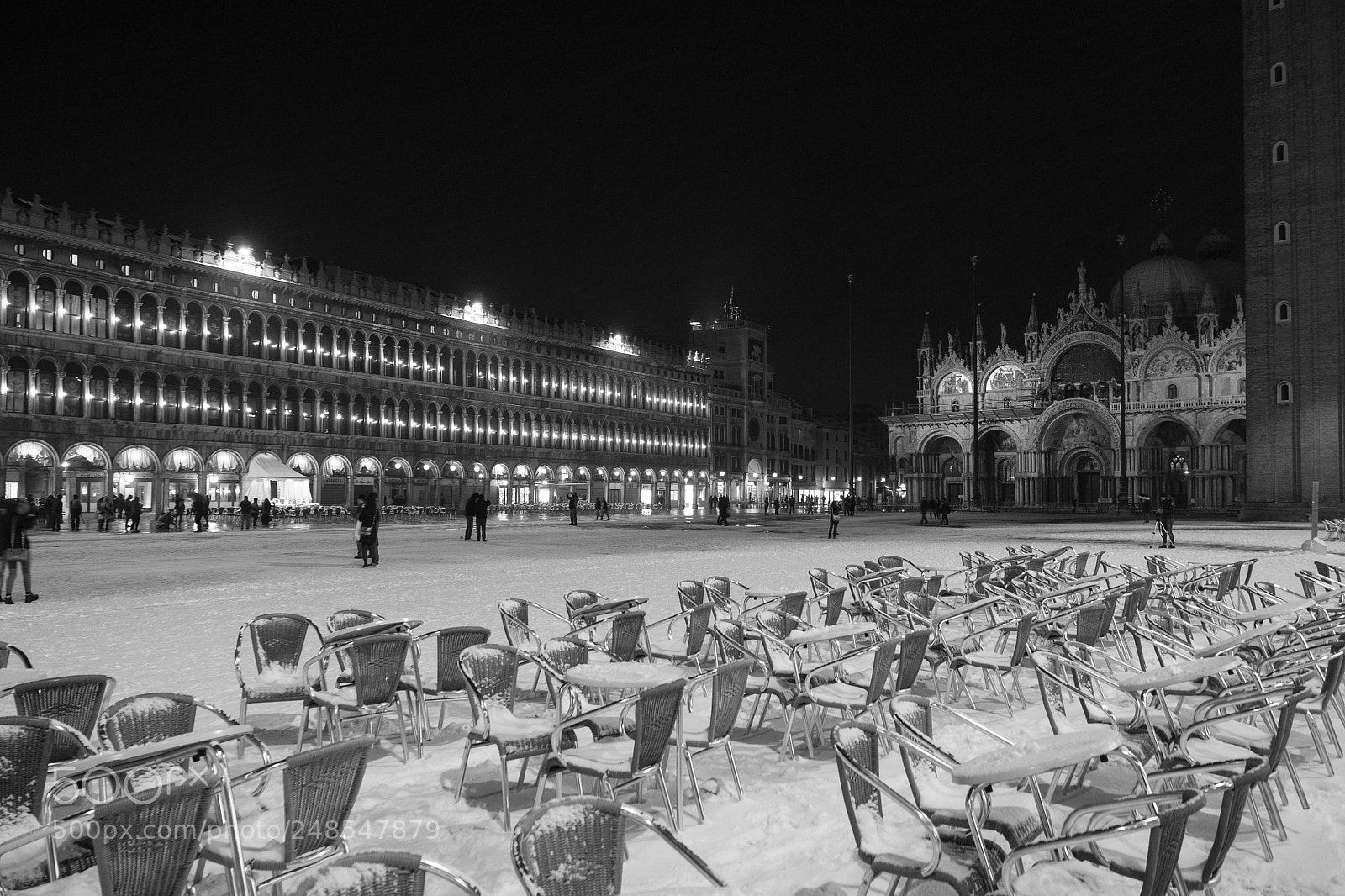 Olympus OM-D E-M10 II sample photo. Piazza san marco photography