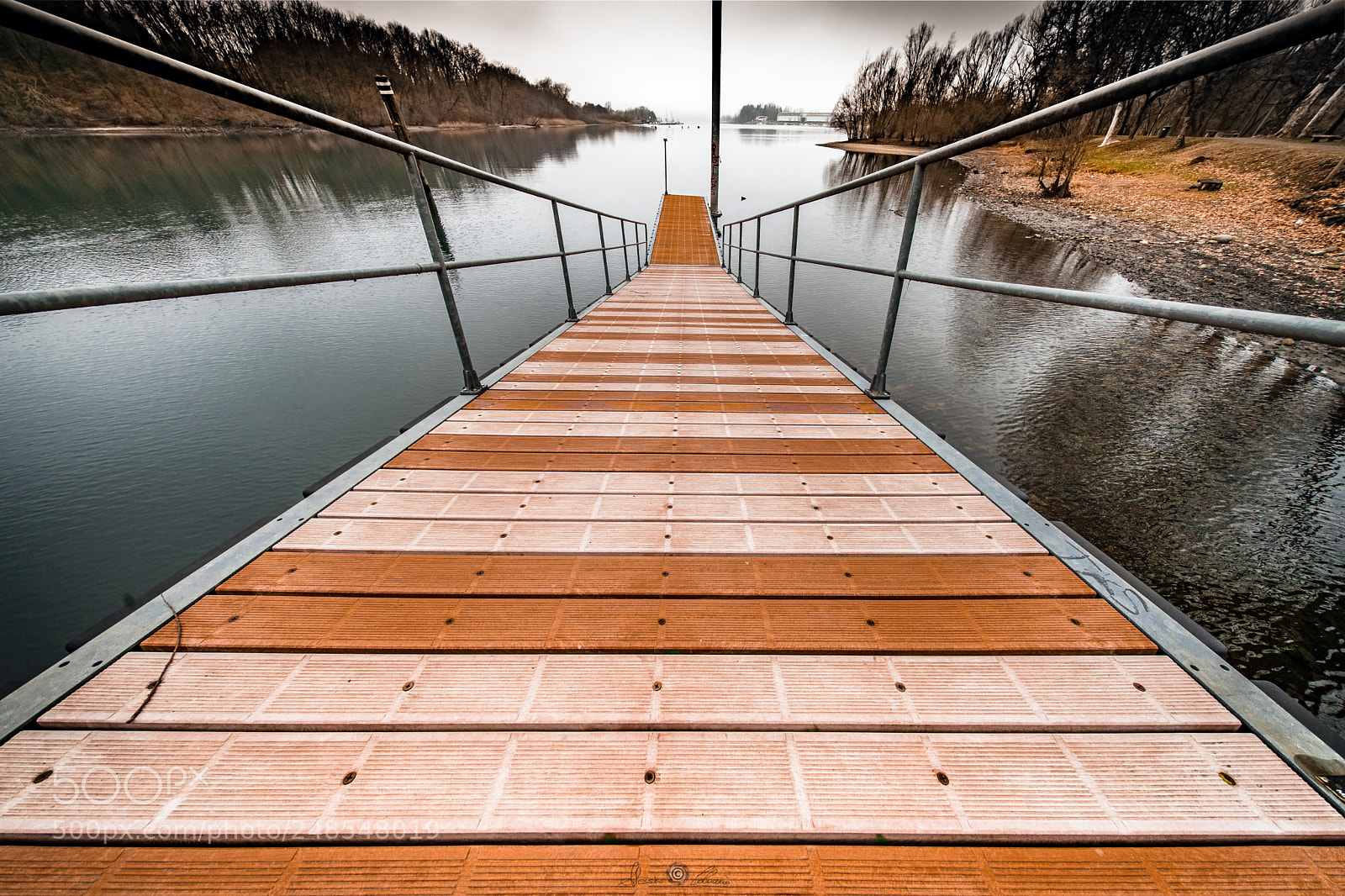 Sony a7 sample photo. Ready for the boat photography