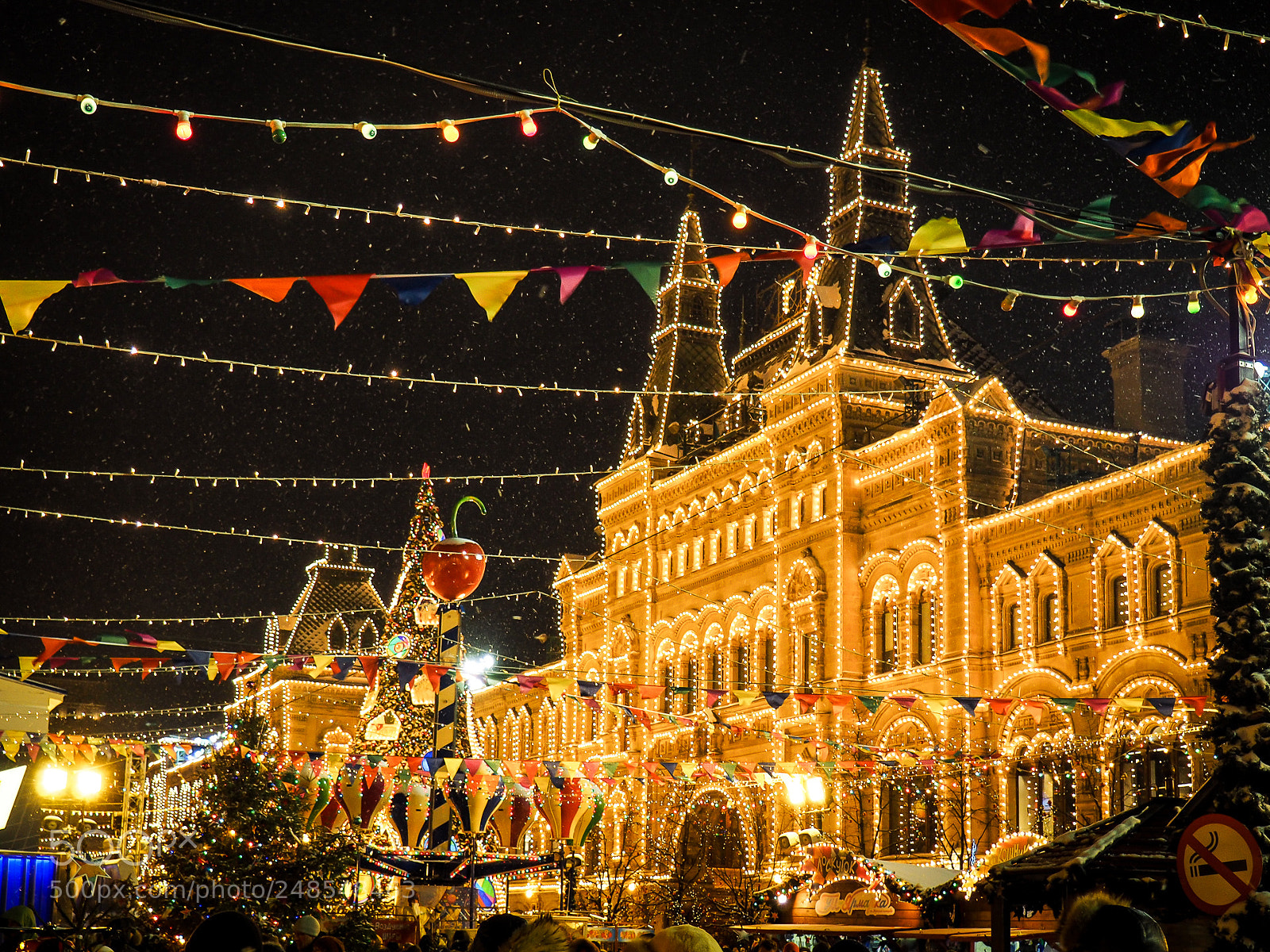 Olympus OM-D E-M10 sample photo. New year fair photography