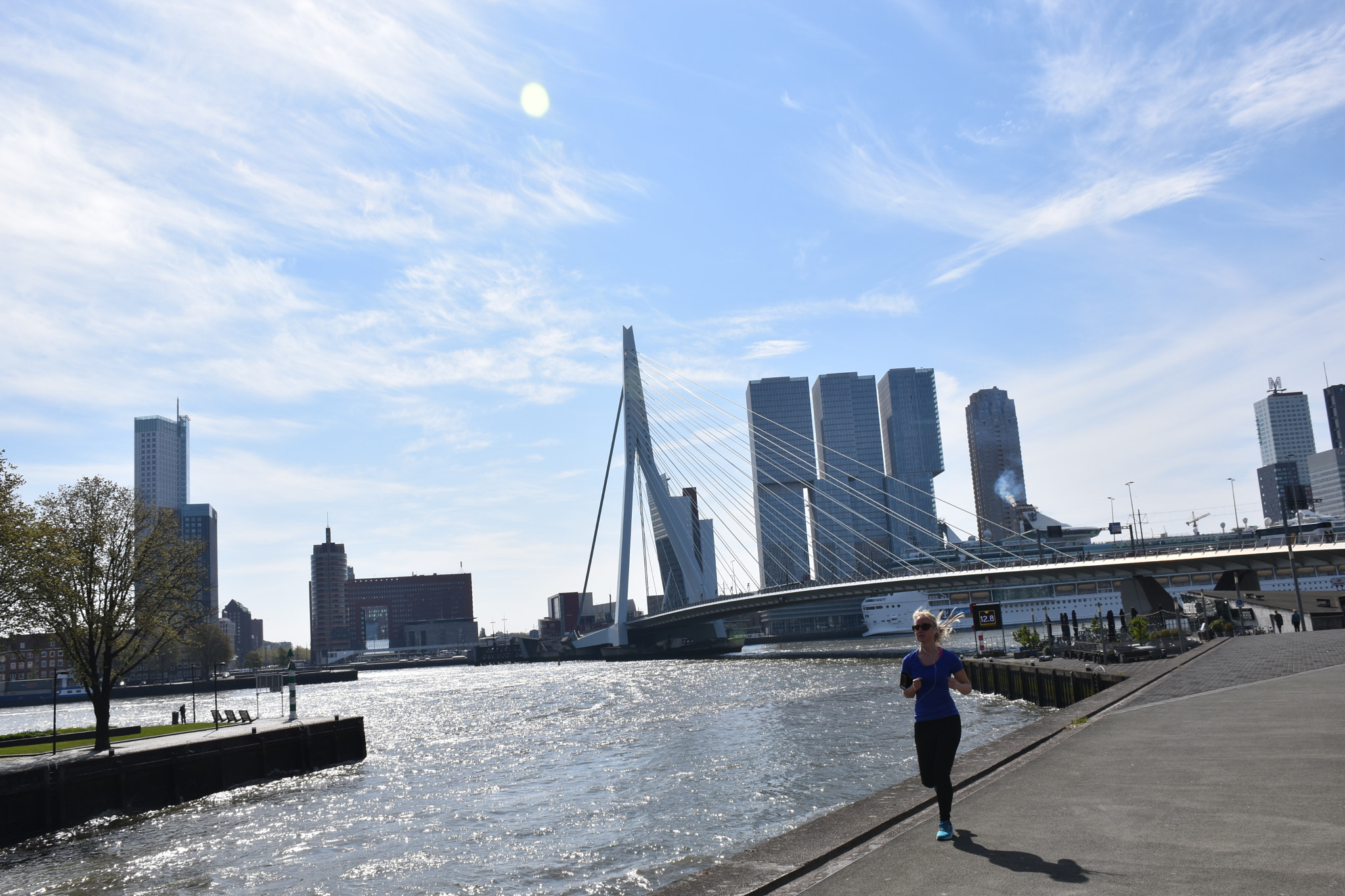 Nikon D5500 sample photo. Rotterdam runner photography
