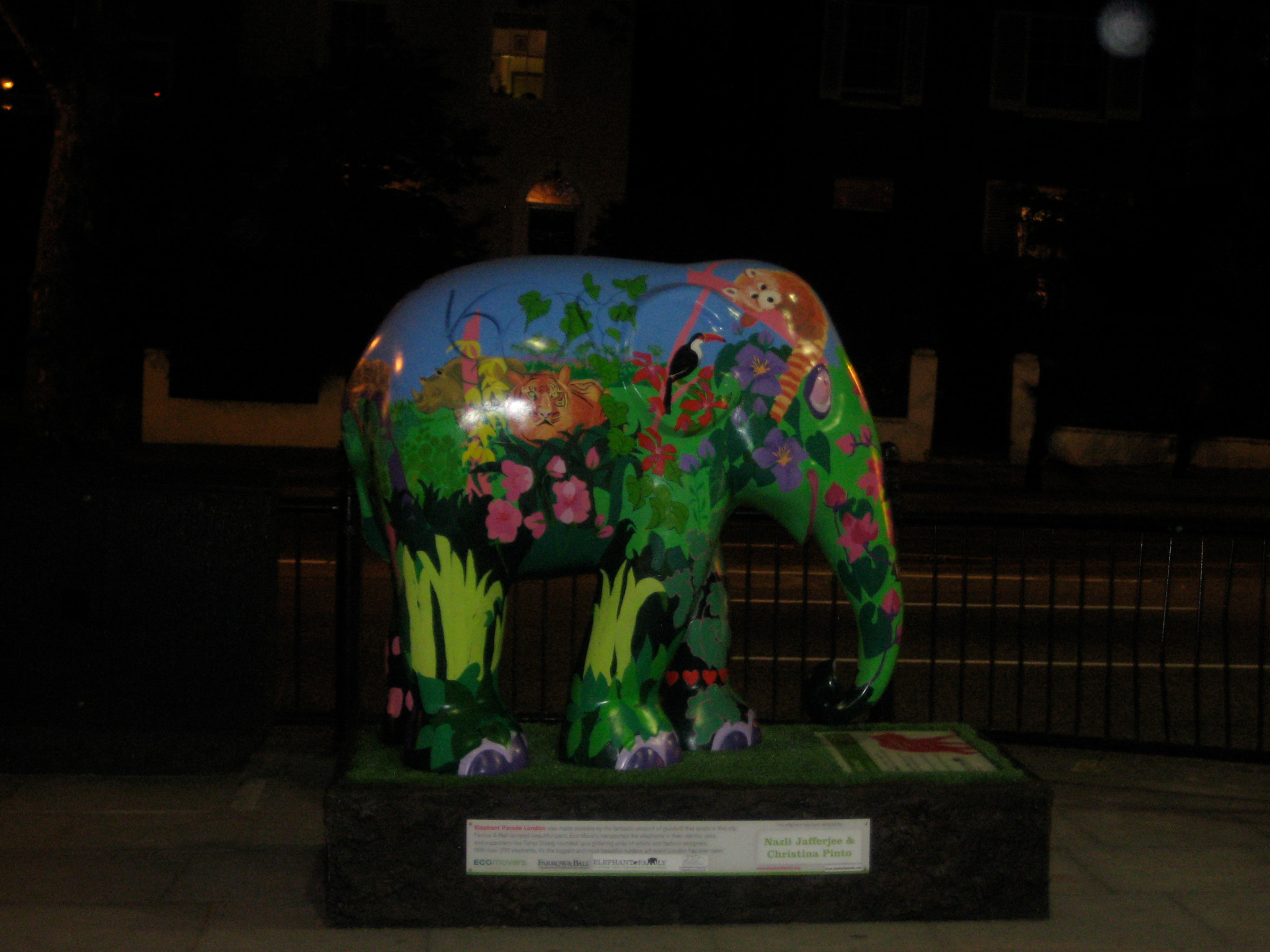 Canon DIGITAL IXUS 75 sample photo. Elephant parade o photography
