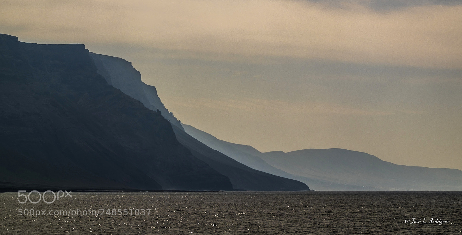 Fujifilm X-T1 sample photo. Siluetas en el mar photography