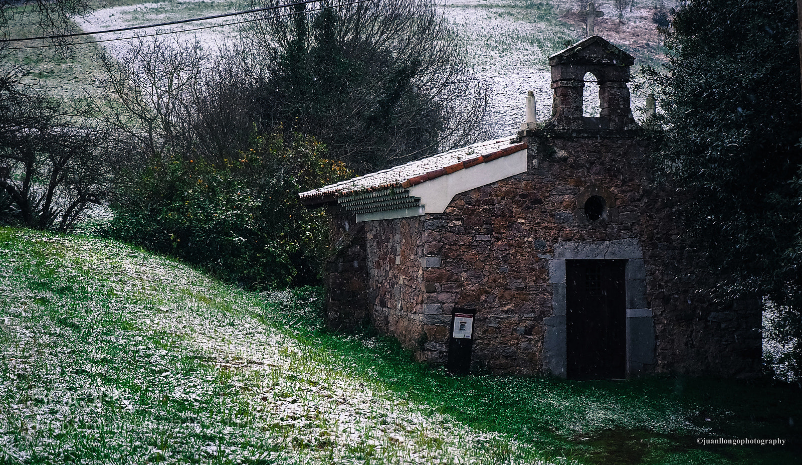 Olympus OM-D E-M10 II sample photo. Nevando - snowing photography