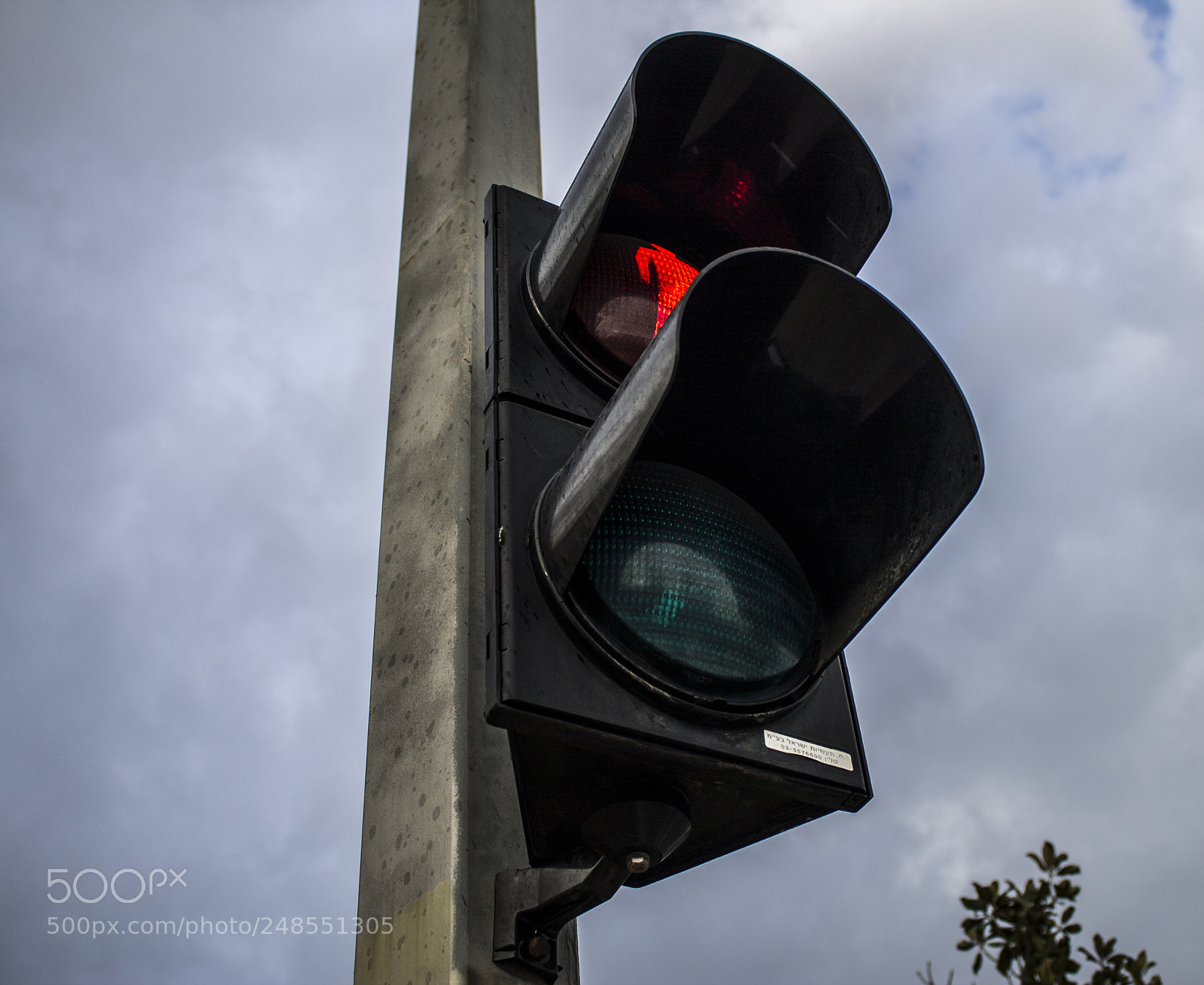 Canon EOS 1100D (EOS Rebel T3 / EOS Kiss X50) sample photo. Traffic light photography