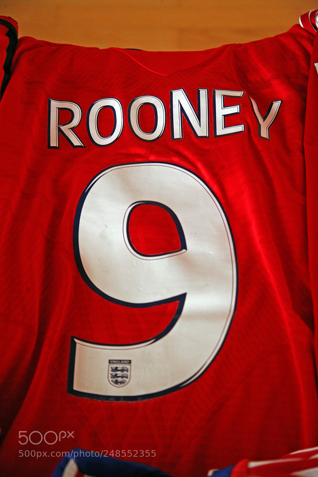 Canon EOS 5D sample photo. Rooney original  football jersey,1 photography
