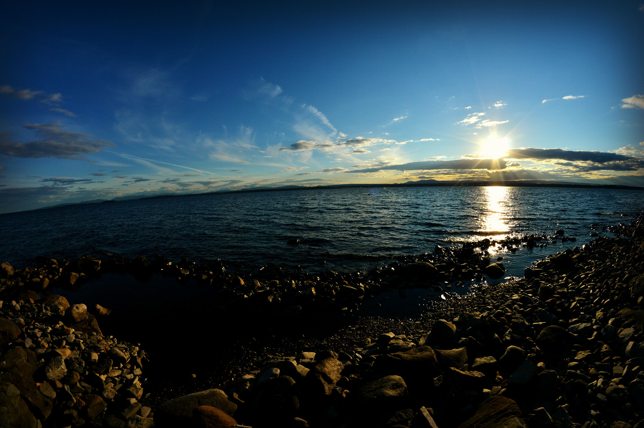 Nikon D3200 + Samyang 8mm F3.5 Aspherical IF MC Fisheye sample photo. Evanescence photography