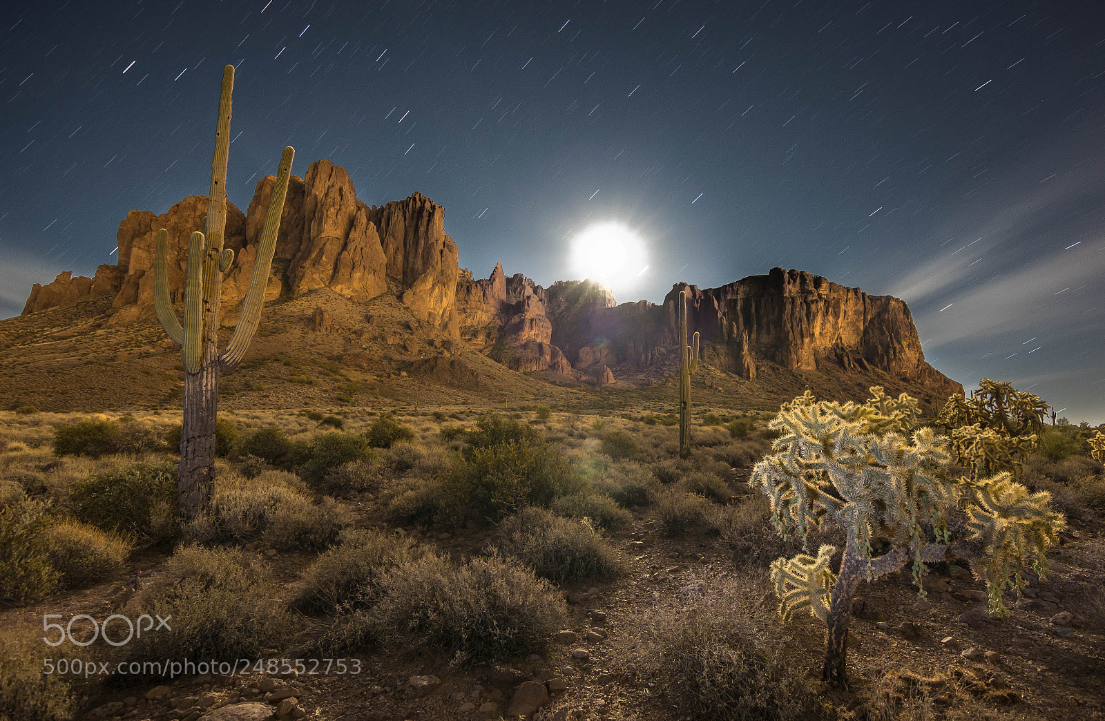 Canon EOS 7D Mark II sample photo. Peeking moon falling stars photography