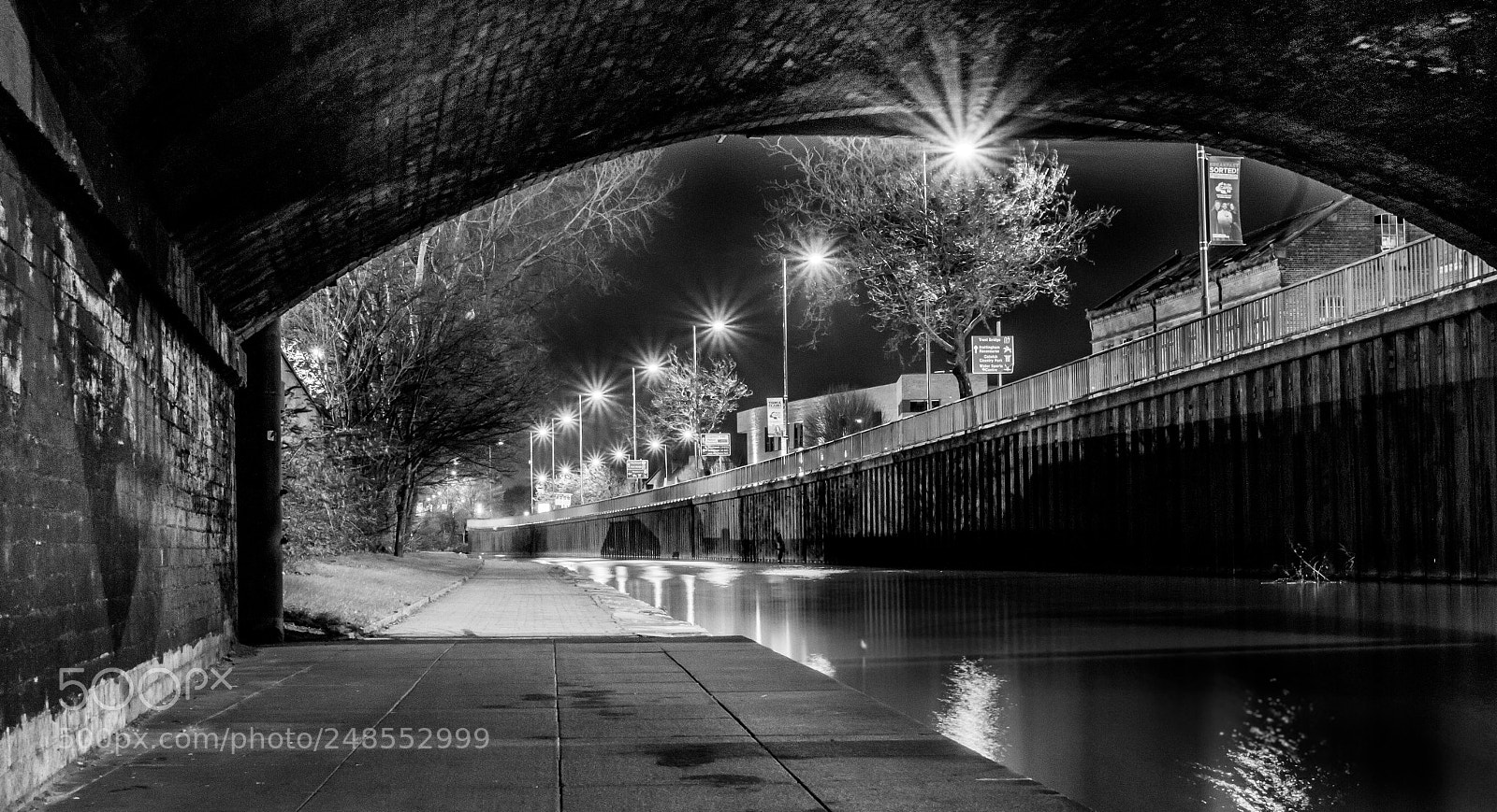 Canon EOS 100D (EOS Rebel SL1 / EOS Kiss X7) sample photo. The canal by night photography