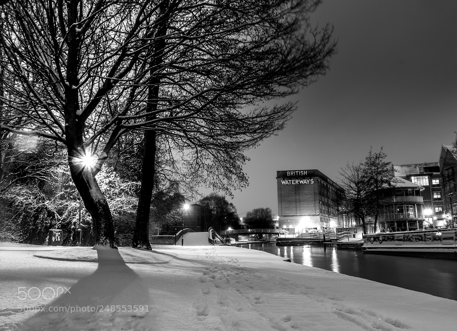 Canon EOS 100D (EOS Rebel SL1 / EOS Kiss X7) sample photo. Winter snow canal photography