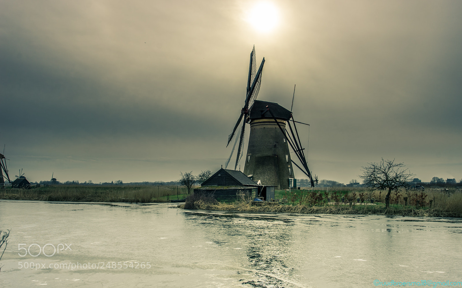 Sony a7 II sample photo. Last ice at kinderdijk photography
