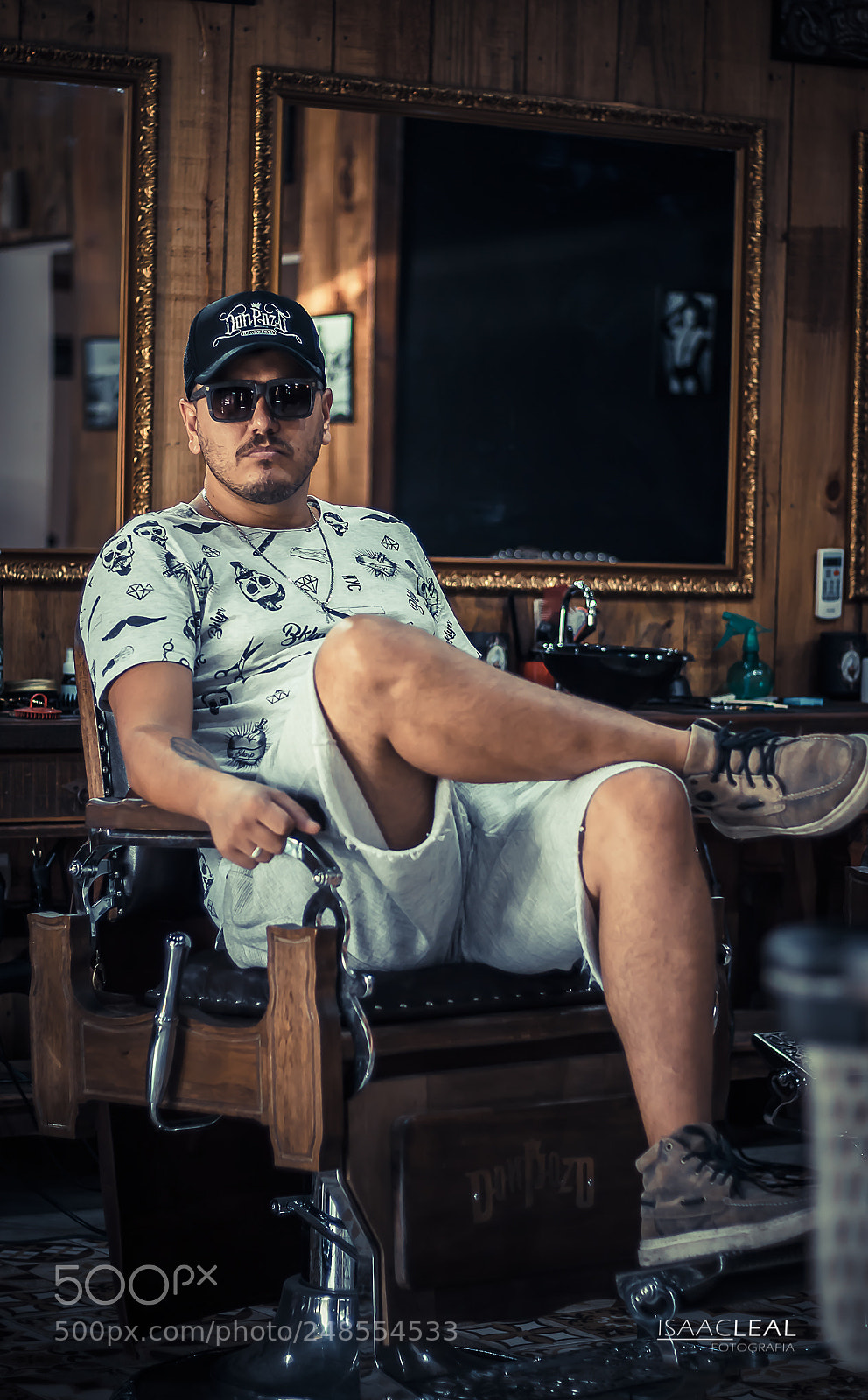 Canon EOS M3 sample photo. Barber shop photography
