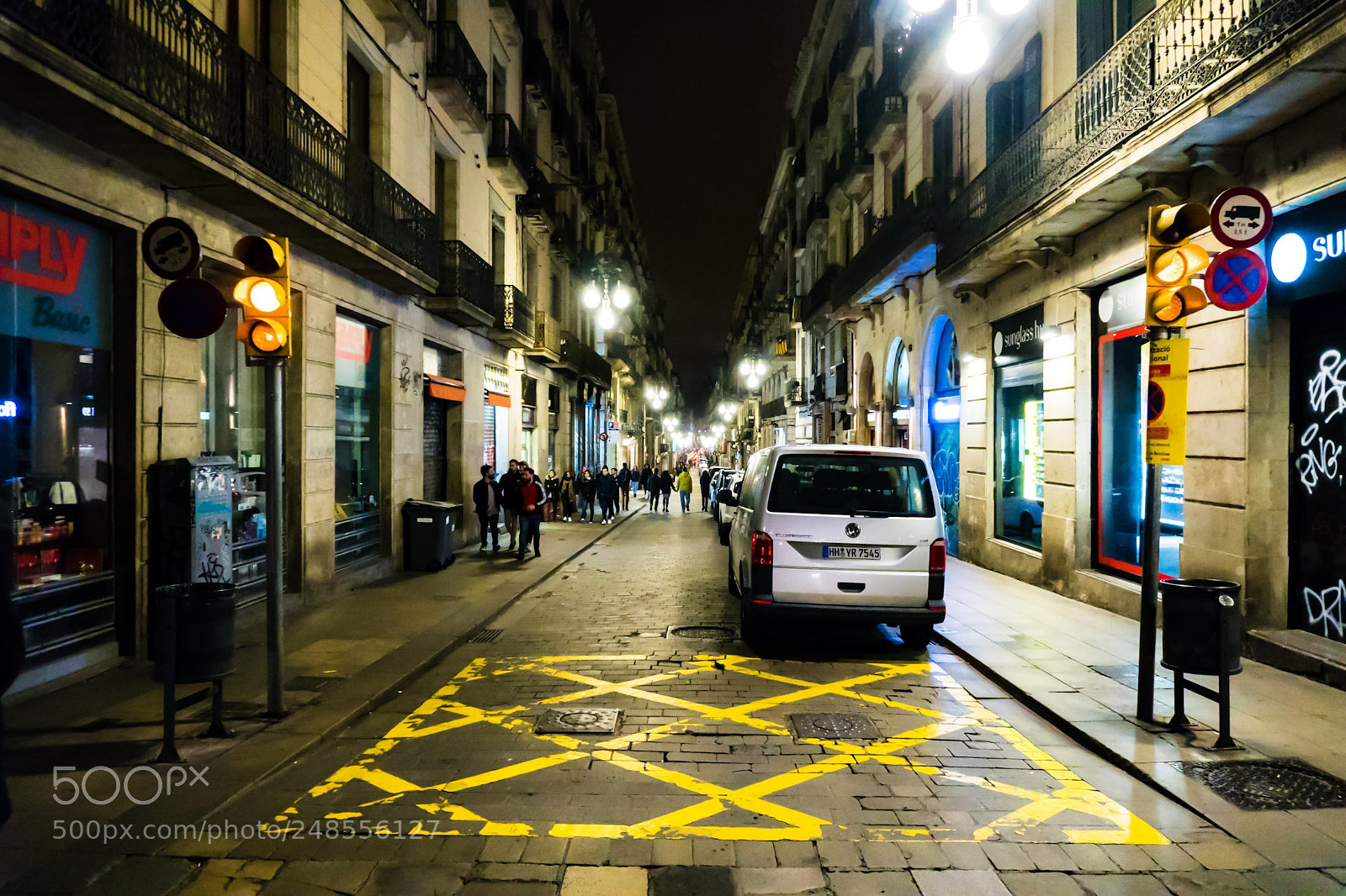 Sony a6300 sample photo. Night street photography