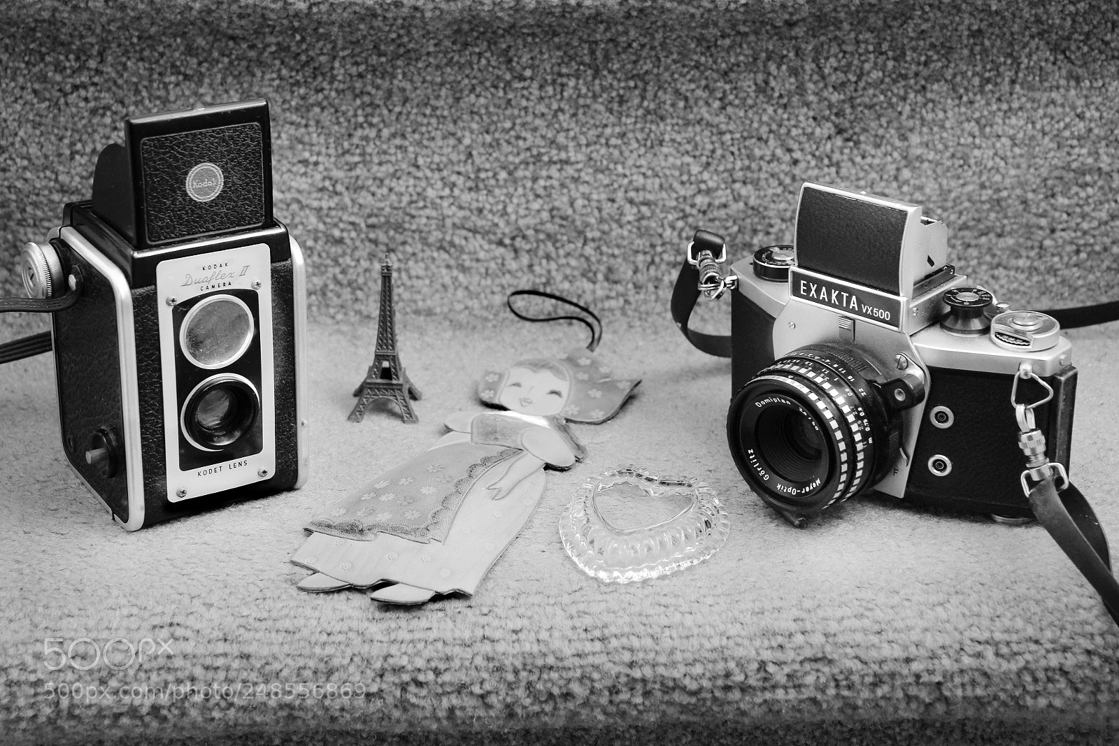 Canon EF-S 18-135mm F3.5-5.6 IS sample photo. Kodak and exakta vintage photography