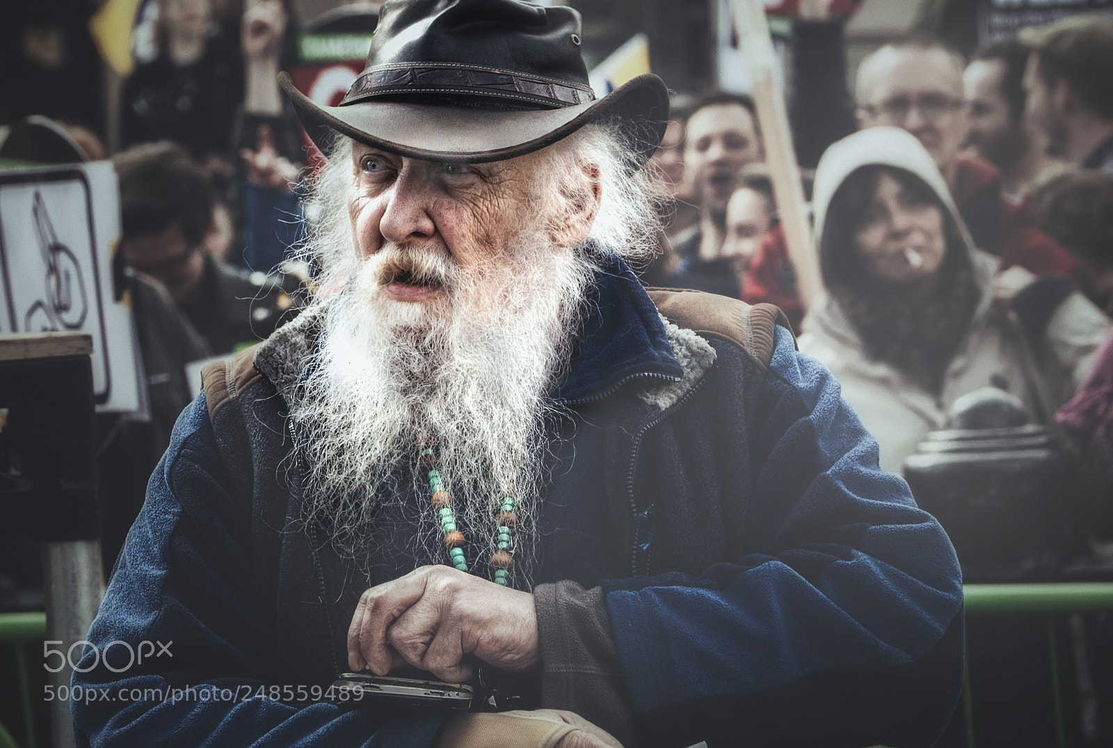 Sony Alpha DSLR-A850 sample photo. A man in a photography