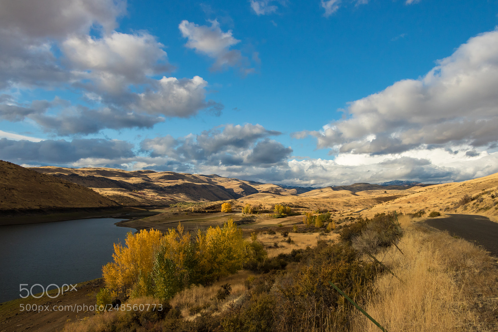 Canon EOS 750D (EOS Rebel T6i / EOS Kiss X8i) sample photo. Big sky country photography