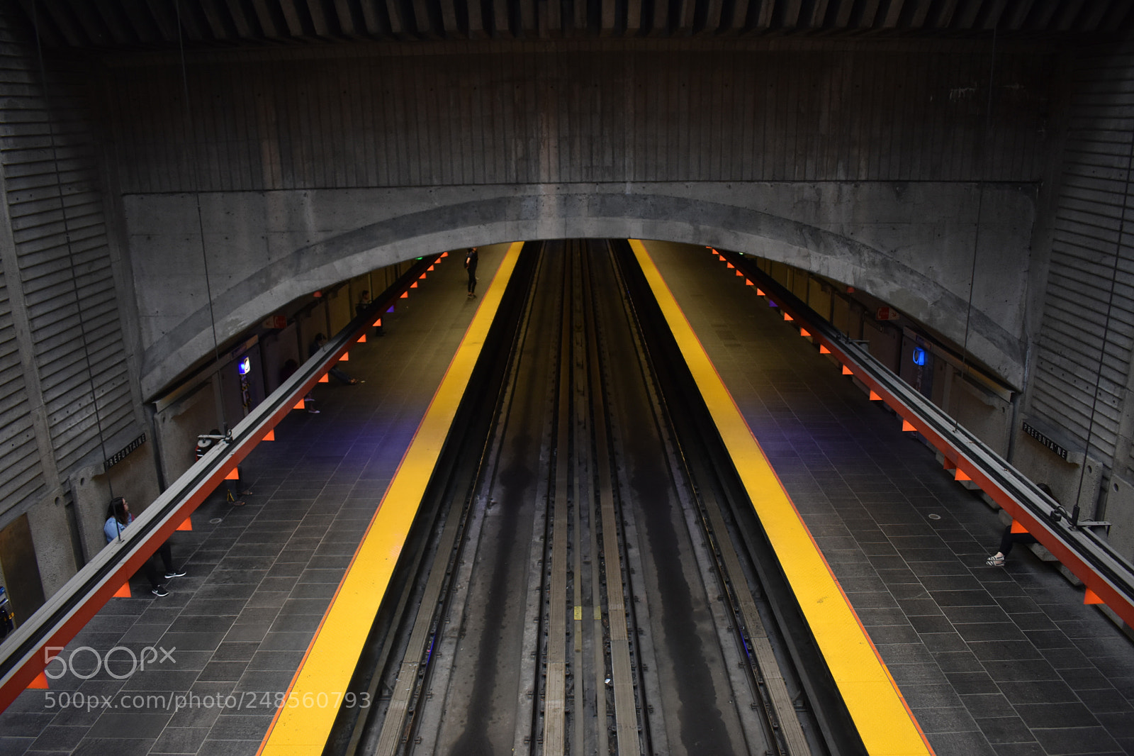 Nikon D3400 sample photo. Montreal metro station photography