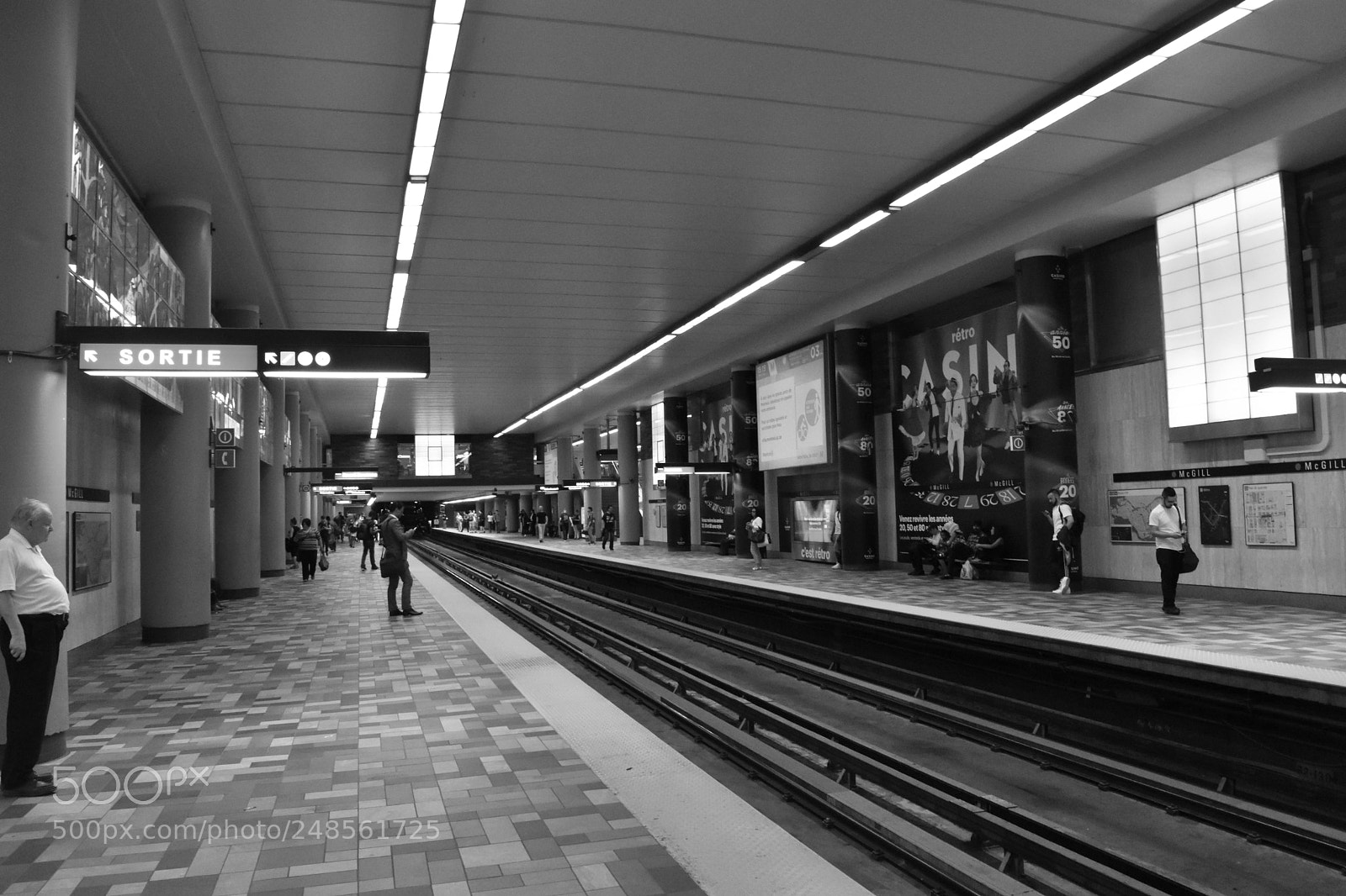 Nikon D3400 sample photo. Mcgill station photography